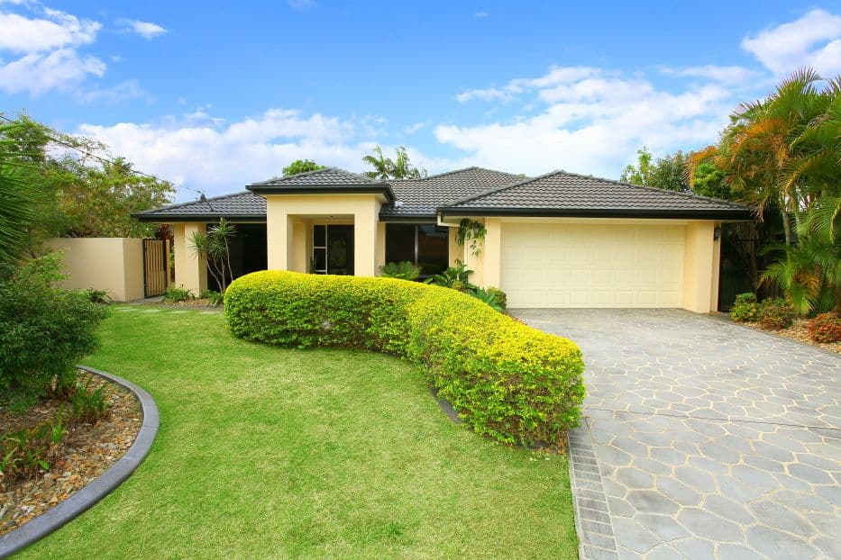 1 Raymond Avenue, BUNDALL QLD 4217, Bundall - Thumbnail 6