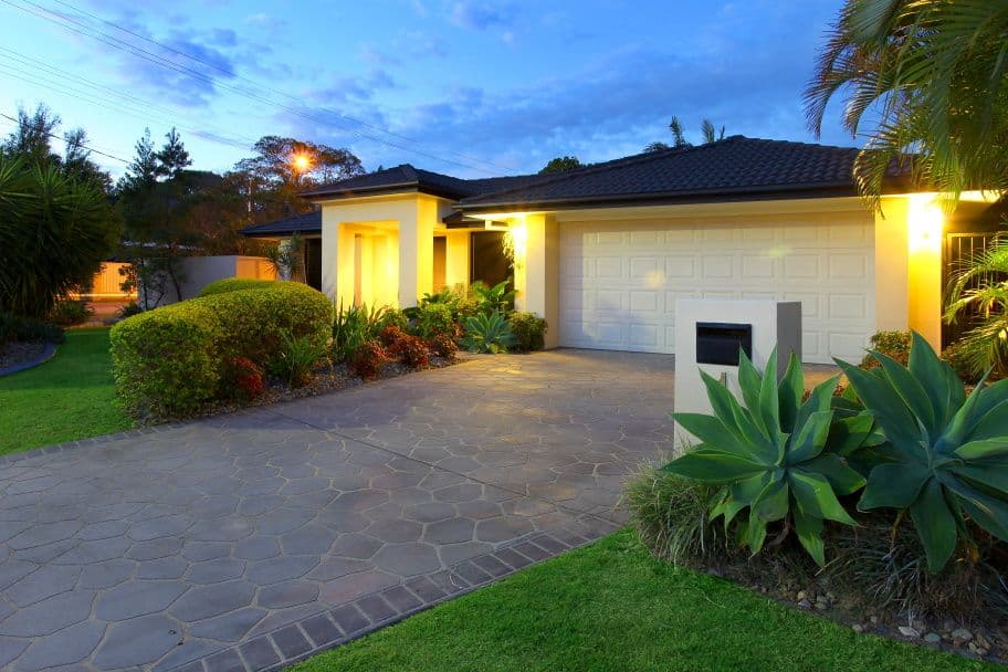 1 Raymond Avenue, BUNDALL QLD 4217, Bundall - Thumbnail 7