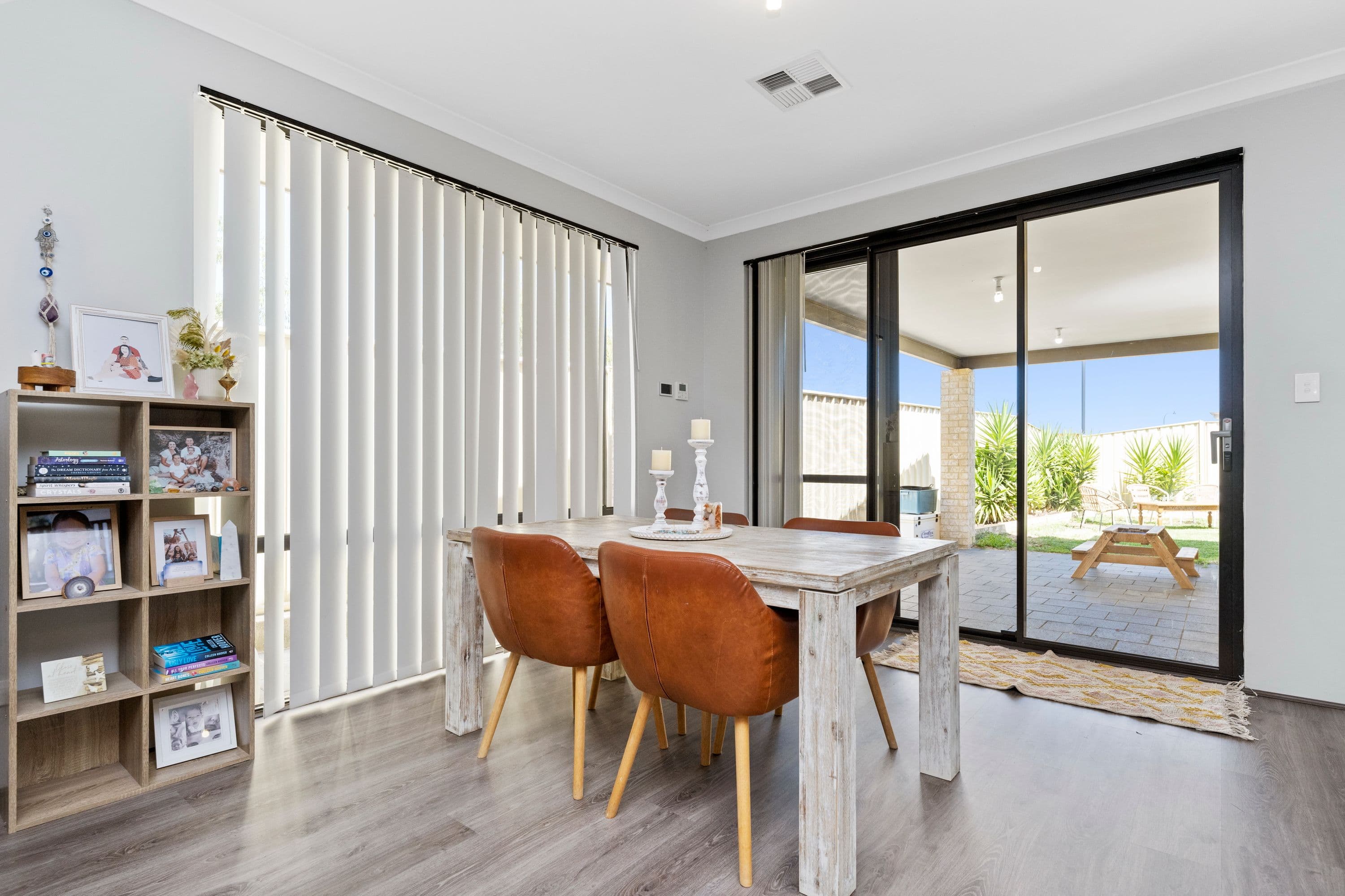 19 Salome Crescent, Lakelands WA 6180, Lakelands - Thumbnail 3