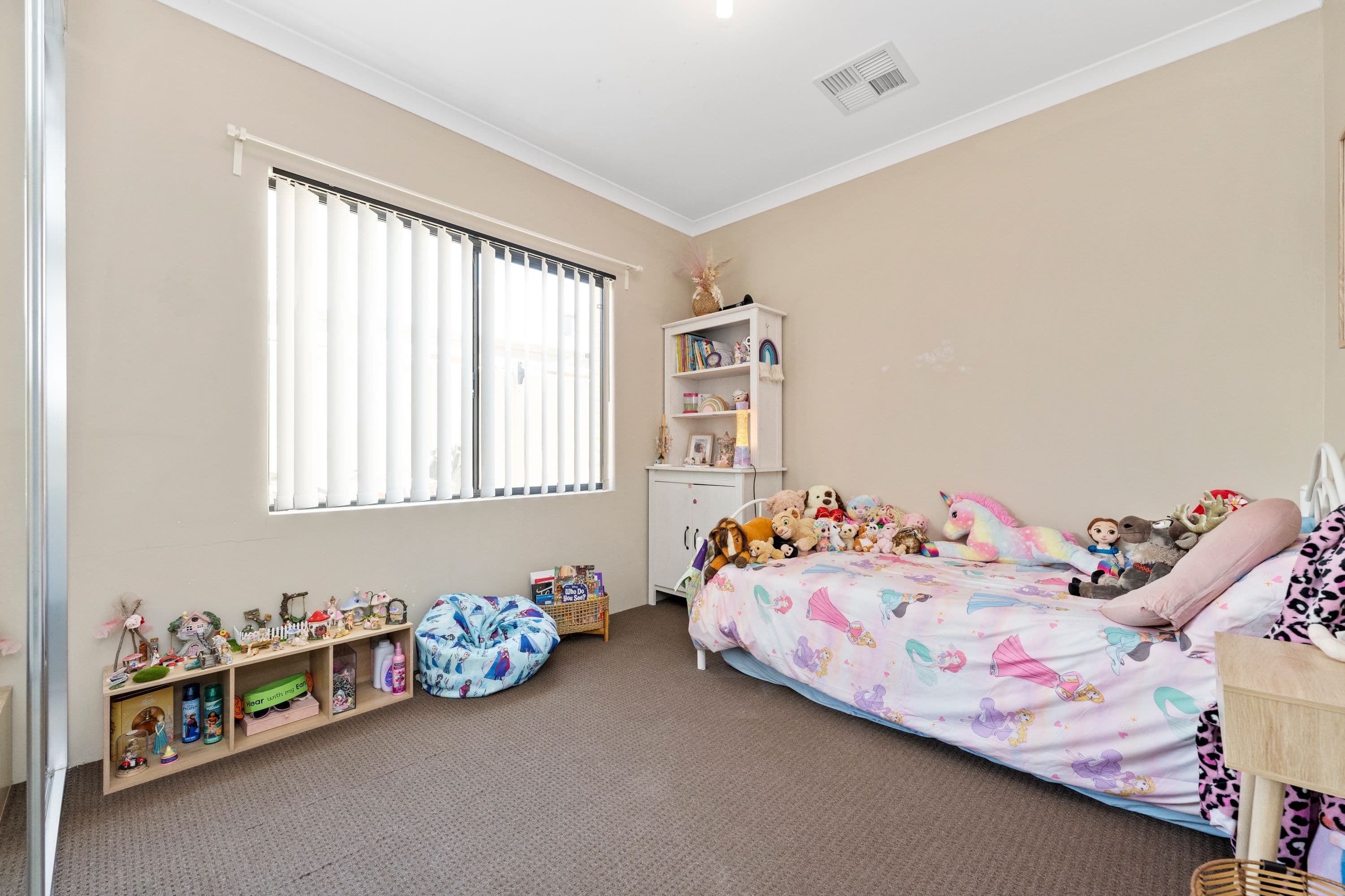 19 Salome Crescent, Lakelands WA 6180, Lakelands - Thumbnail 8