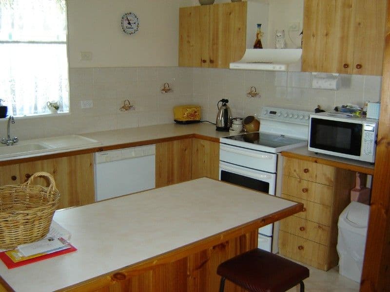 82 Old Belmont Road, BELMONT NORTH NSW 2280, Belmont North - Thumbnail 3