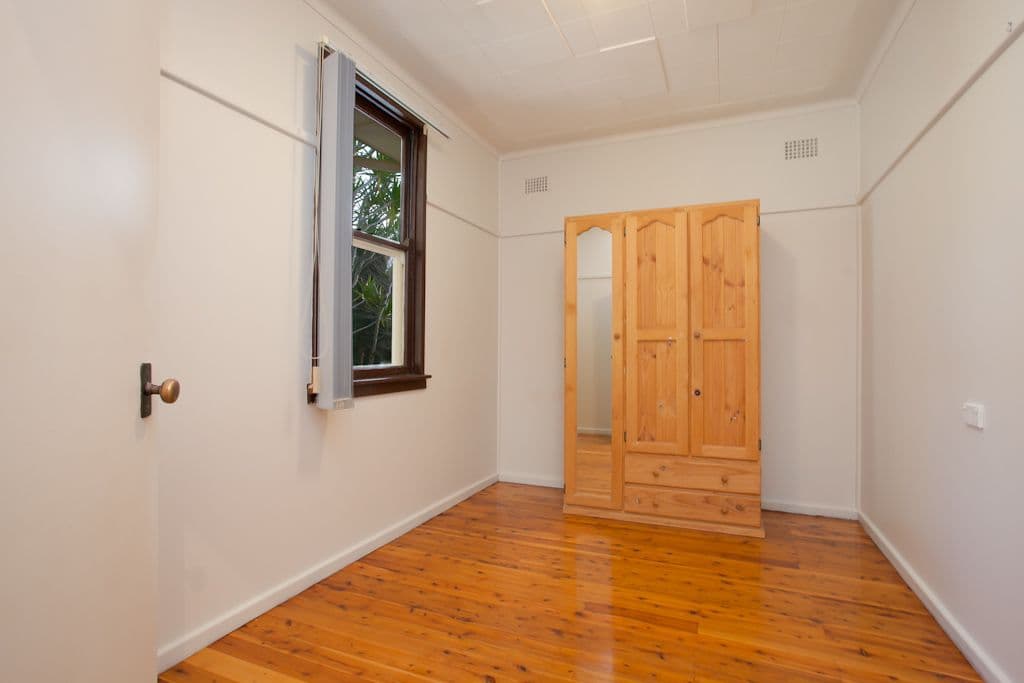 22 Tobruk Crescent, SHORTLAND NSW 2307, Shortland - Thumbnail 5