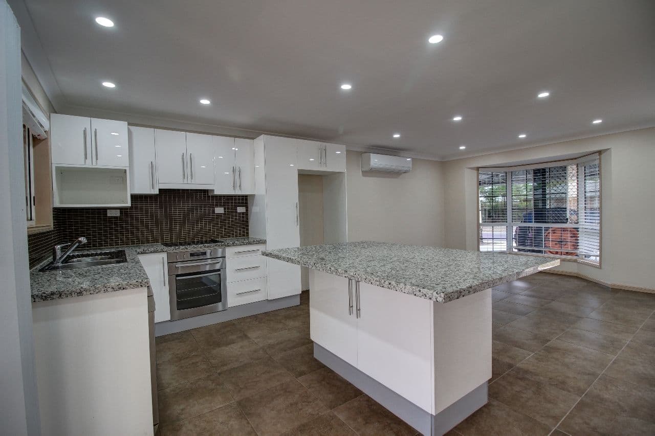 31 Bernadette Crescent, Rosewood QLD 4340, Rosewood - Thumbnail 2