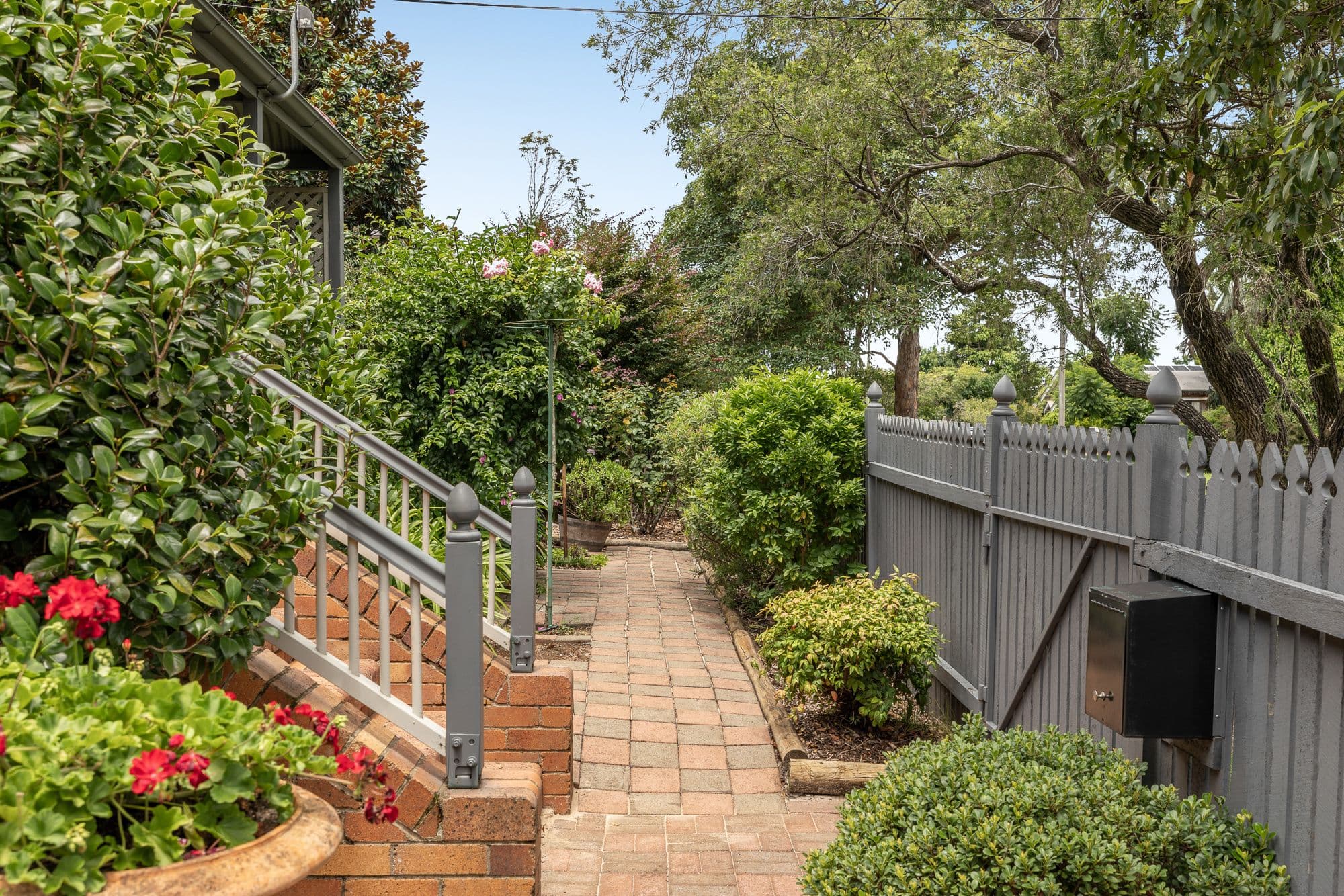 65 Geoffrey Street, Mount Lofty QLD 4350, Mount Lofty - Thumbnail 4