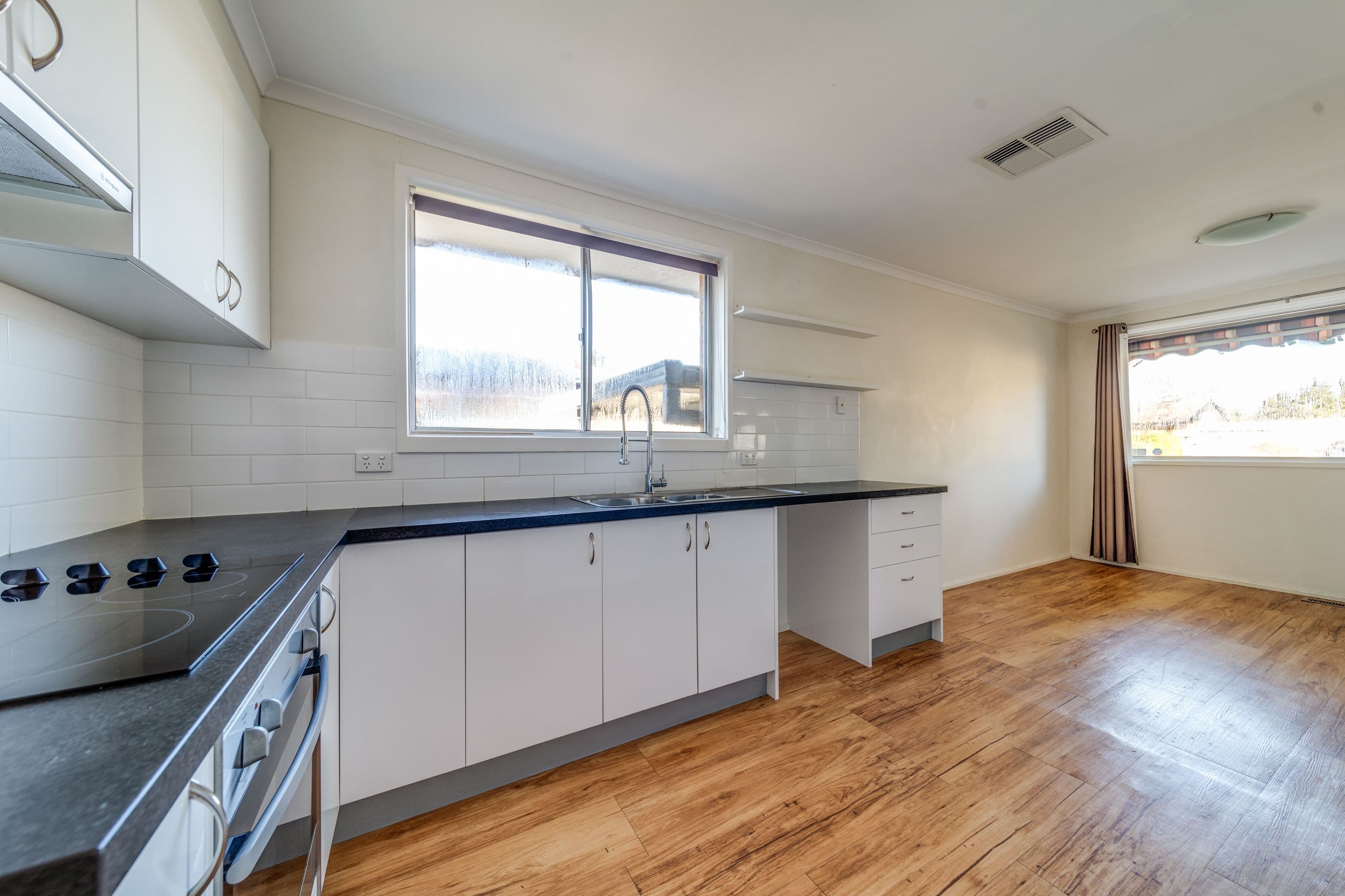 5 McCarthy Place, Charnwood ACT 2615, Charnwood - Thumbnail 5