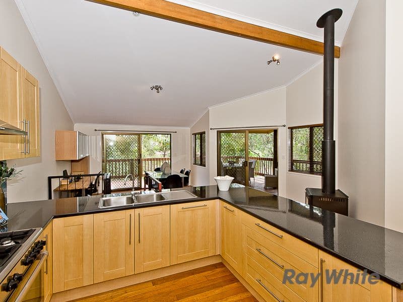 5 Mintwood Court, ARANA HILLS QLD 4054, Arana Hills - Thumbnail 6