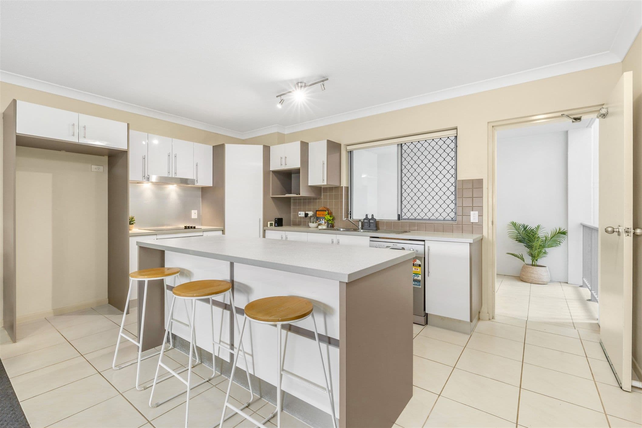 111 Samford Road, Enoggera QLD 4051, Enoggera - Thumbnail 5