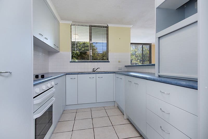 Unit 3 'Salt Spray' 35 Lower Gay Terrace, CALOUNDRA QLD 4551, Caloundra - Thumbnail 3