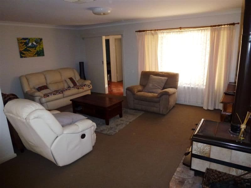 15 Buckingham Drive, Dubbo NSW 2830, Dubbo - Thumbnail 3