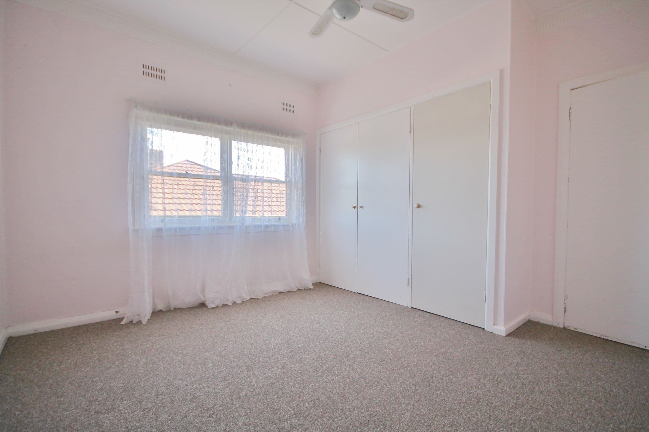22 William Street, Young - Thumbnail 7