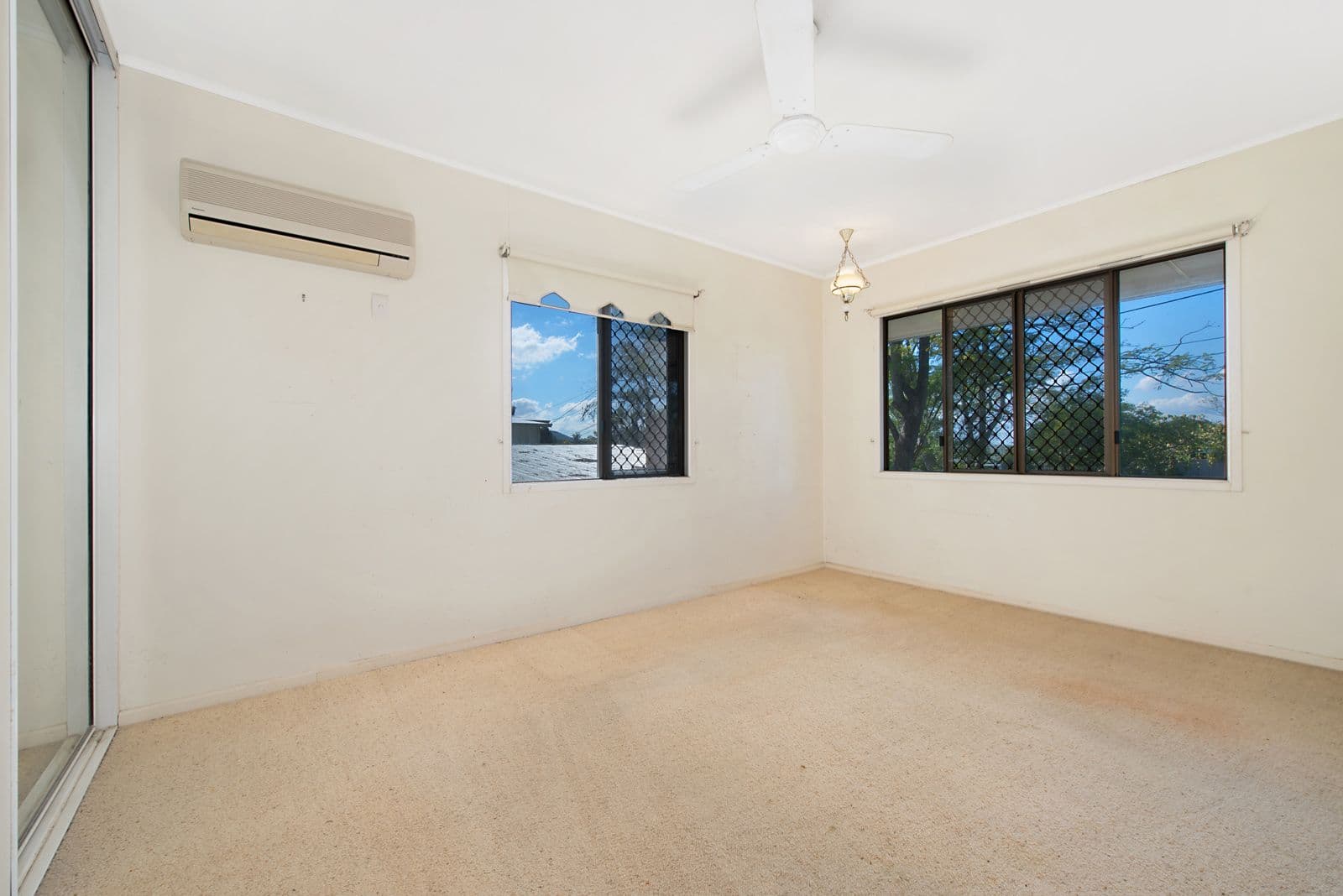 1 Gem Road, Kenmore QLD 4069, Kenmore - Thumbnail 8
