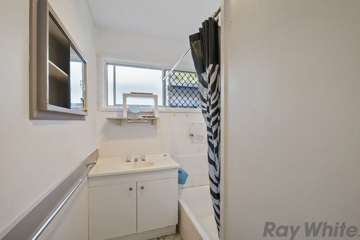 37 Osborne Terrace, Deception Bay QLD 4508, Deception Bay - Thumbnail 4