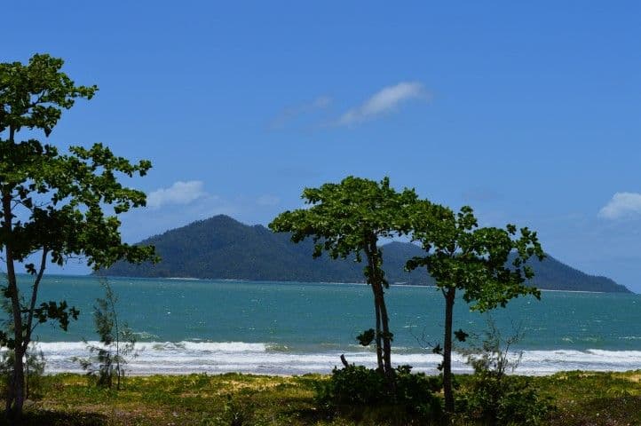 121 Reid Road, Wongaling Beach QLD 4852, Wongaling Beach - Thumbnail 2
