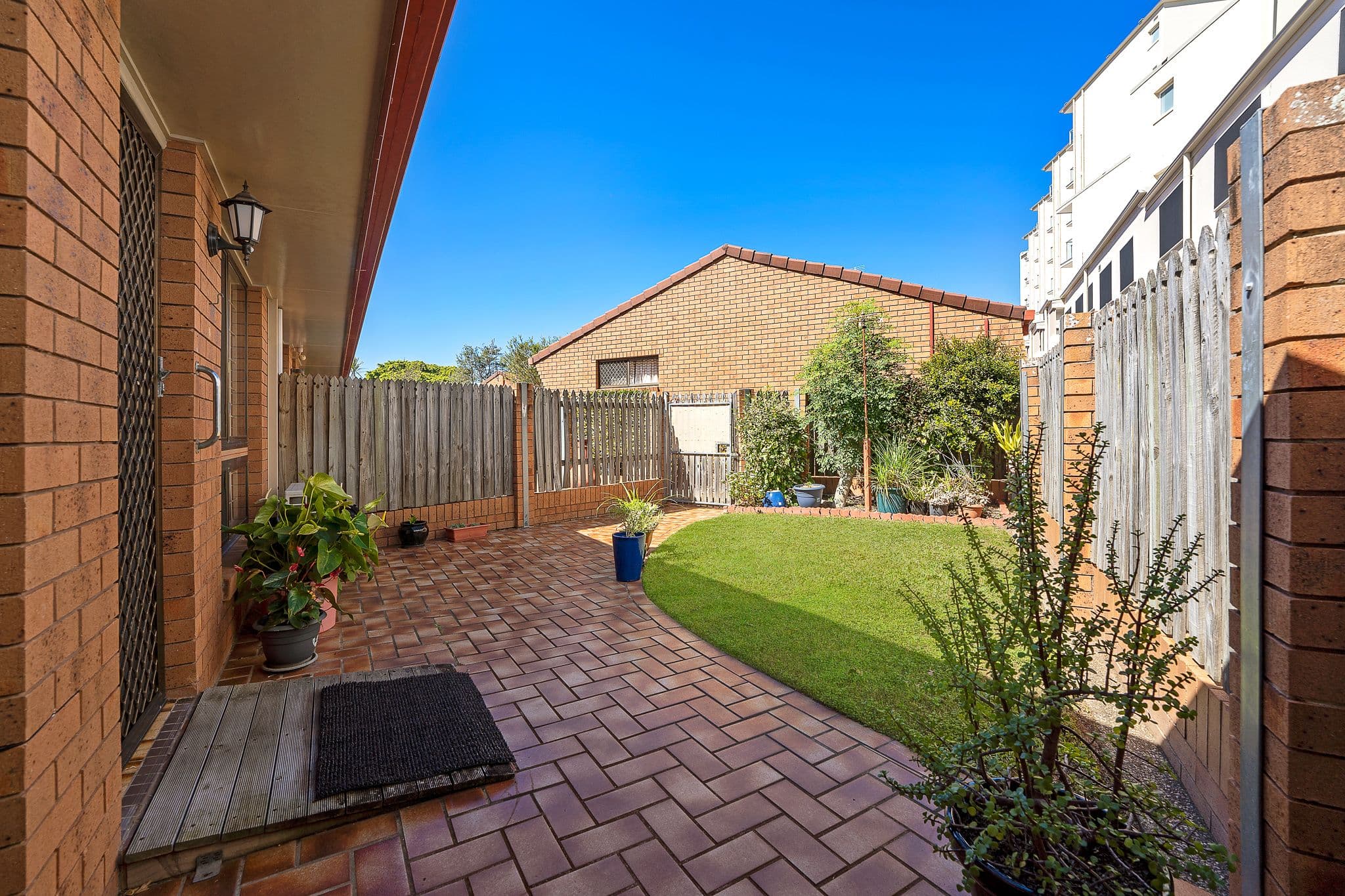 83 Sutton Street, Redcliffe QLD 4020, Redcliffe - Thumbnail 3
