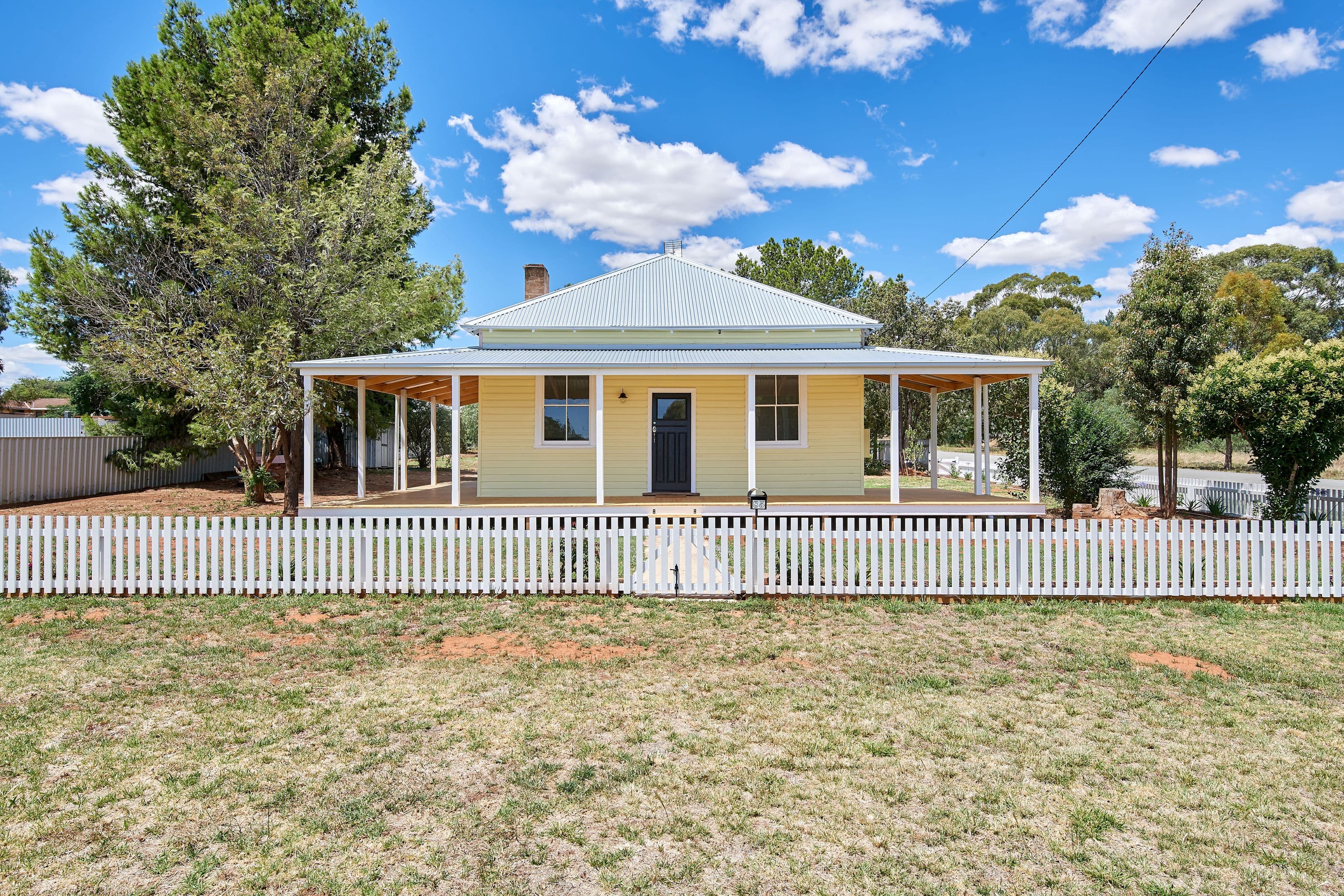 85 Wallace Street, Coolamon NSW 2701, Coolamon - Image 1