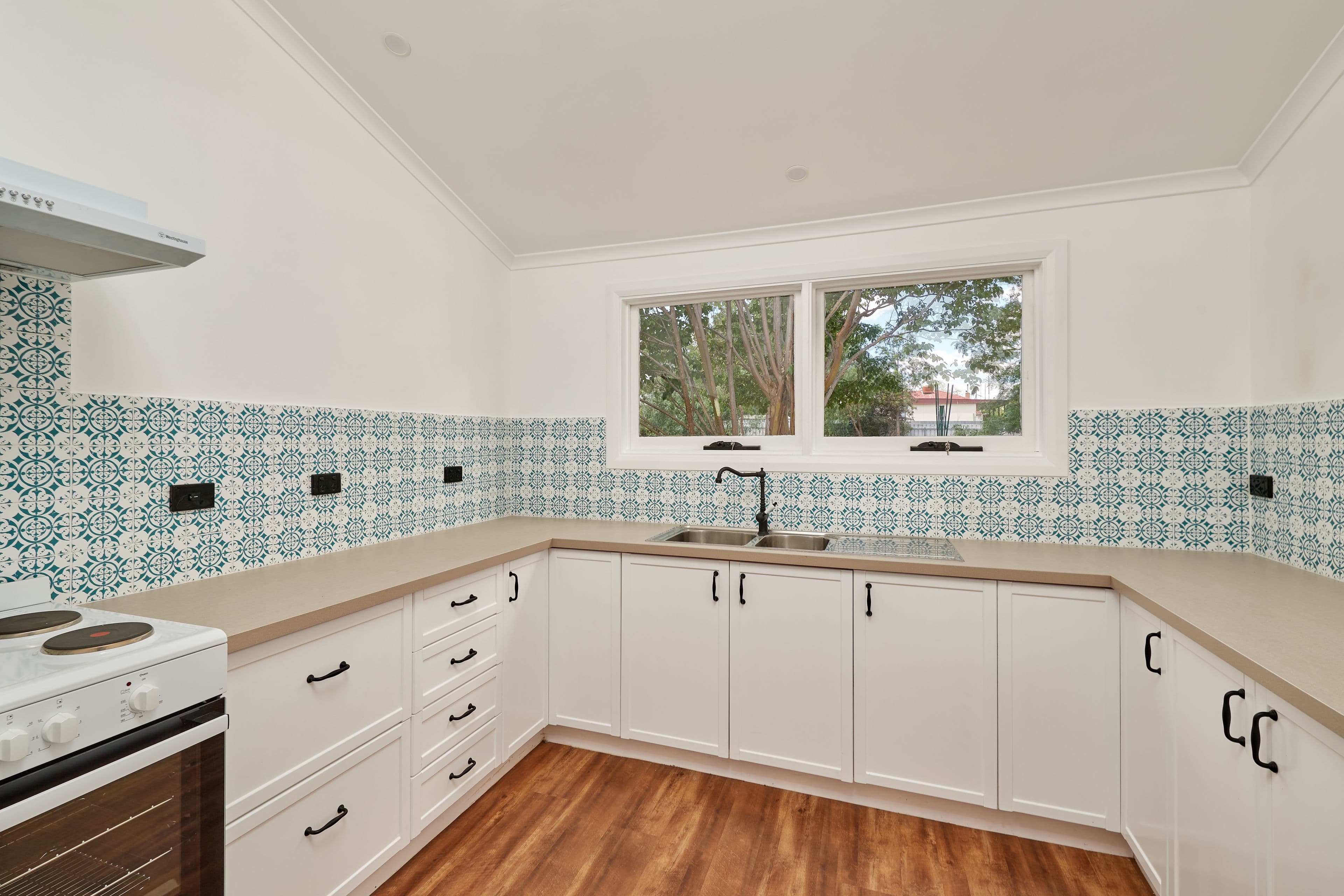 85 Wallace Street, Coolamon NSW 2701, Coolamon - Thumbnail 2