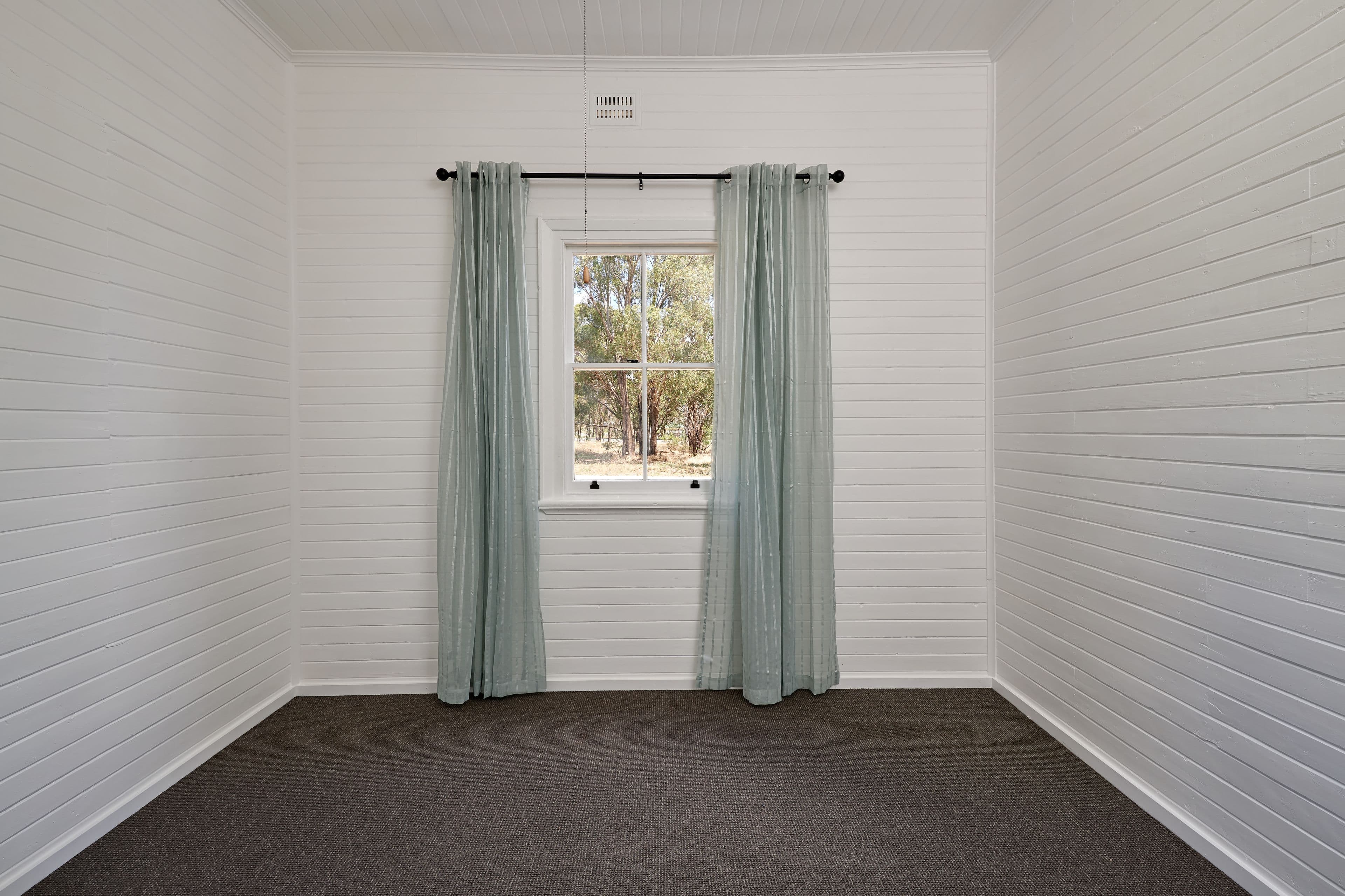 85 Wallace Street, Coolamon NSW 2701, Coolamon - Thumbnail 5
