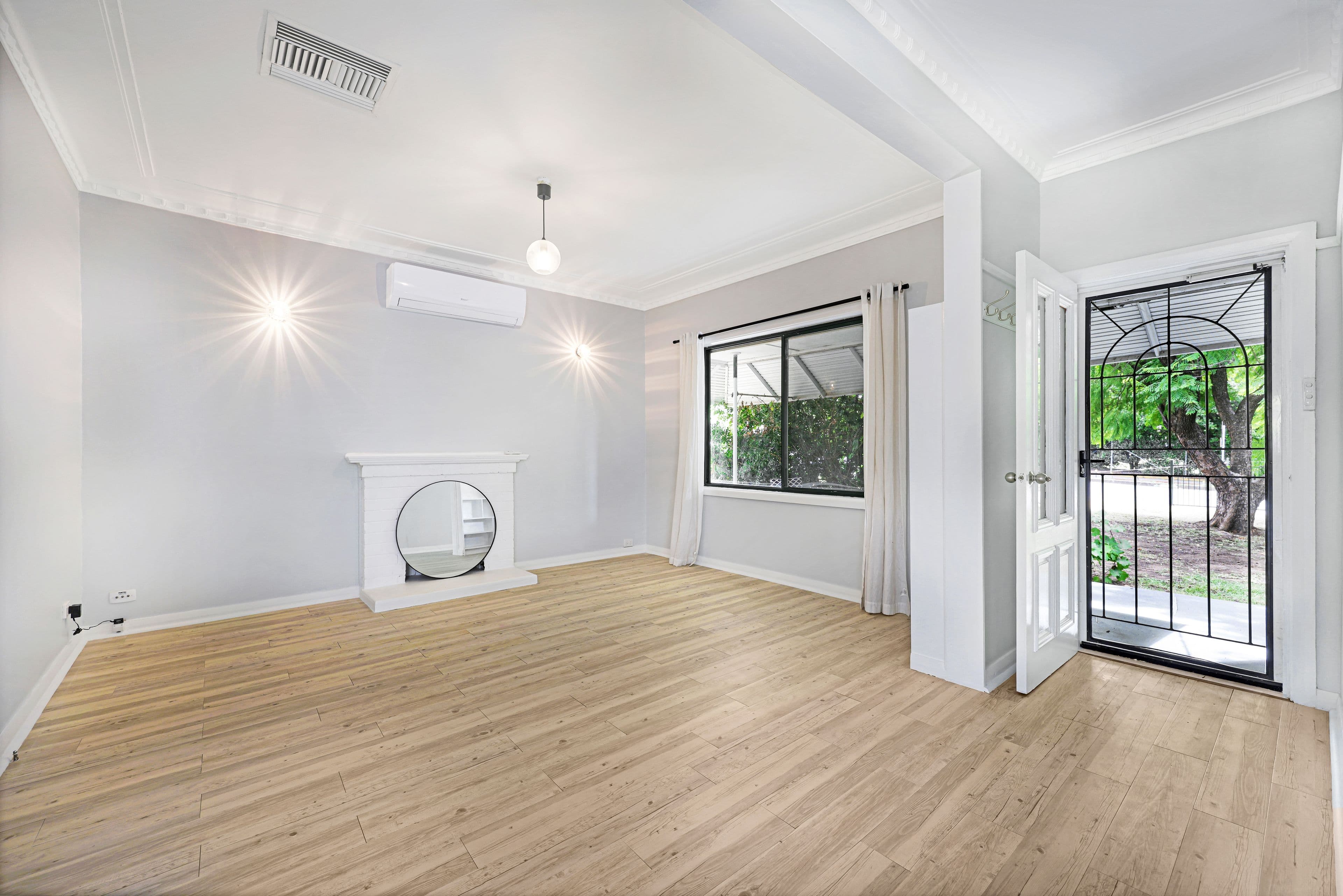36 Kent Street, Tamworth NSW 2340, Tamworth - Thumbnail 2