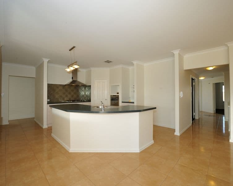 5  Amity Circuit, SHOALWATER WA 6169, Shoalwater - Thumbnail 2