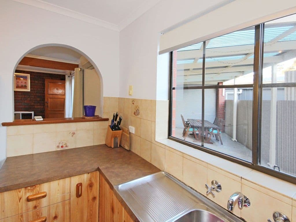 1 Barry Road, Oaklands Park SA 5046, Oaklands Park - Thumbnail 2