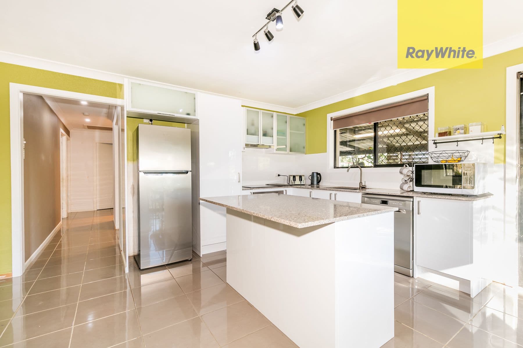 26 Sapium Street, Kingston QLD 4114, Kingston - Thumbnail 3