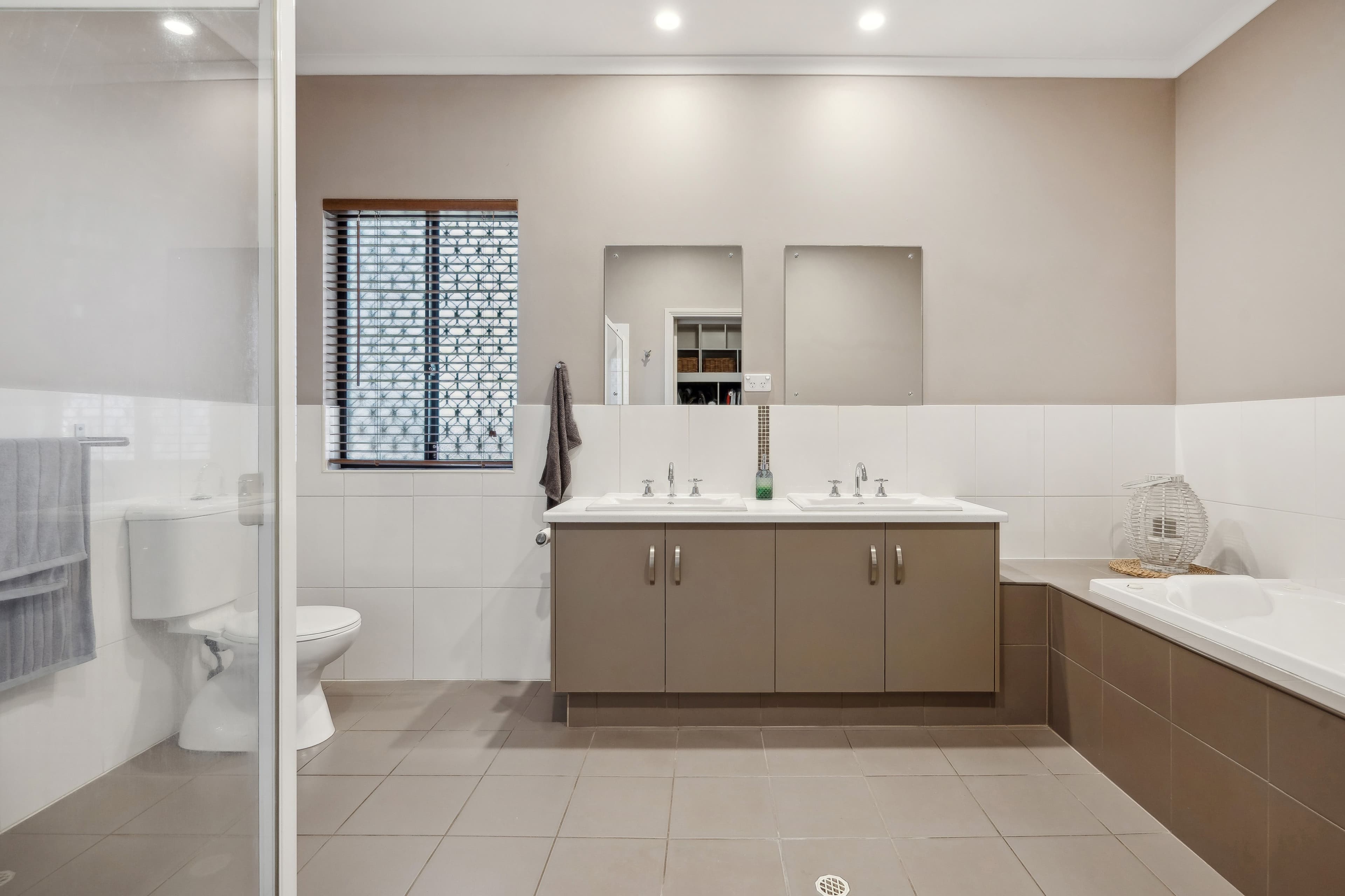 20 Airdrie Avenue, Parafield Gardens SA 5107, Parafield Gardens - Thumbnail 3