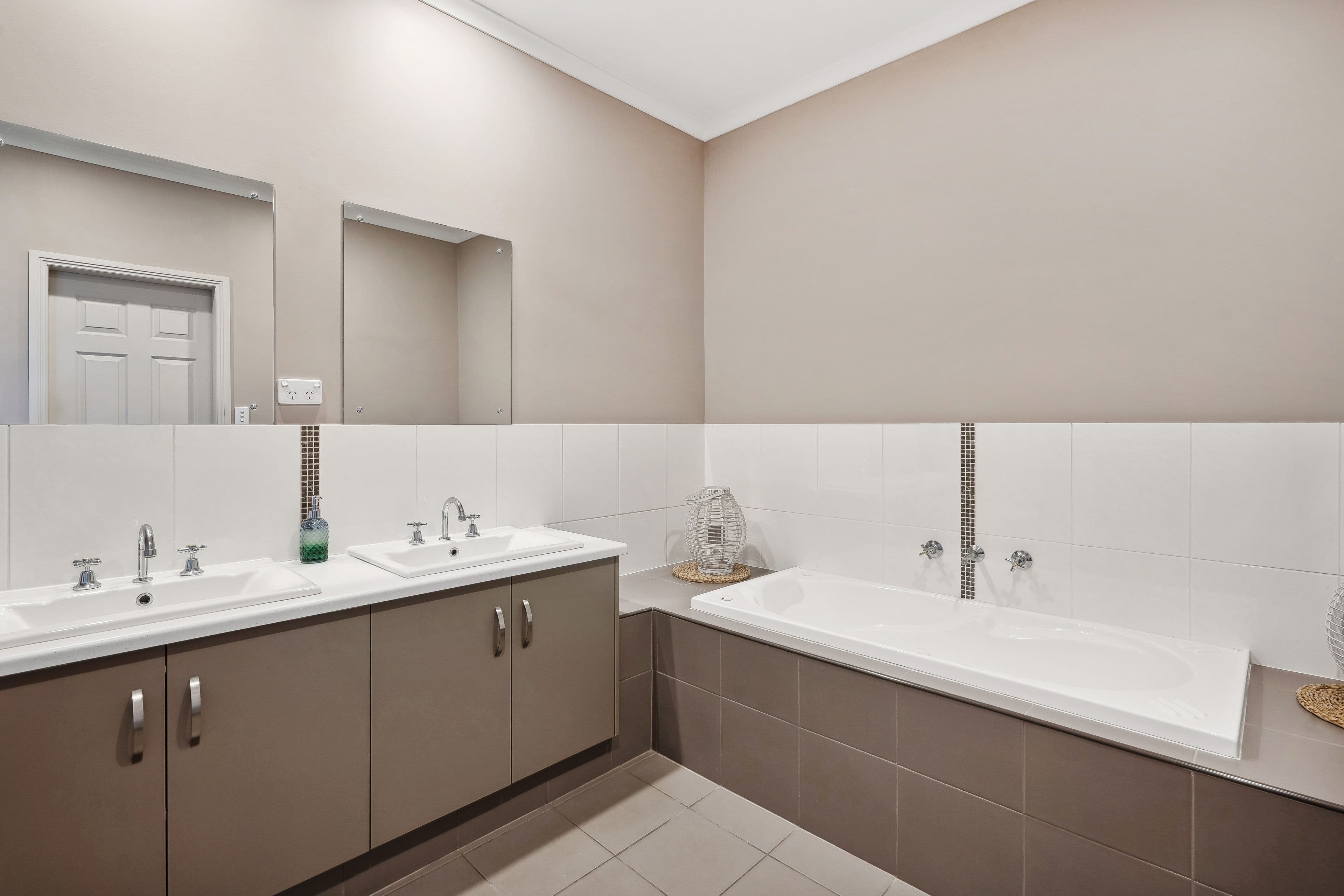 20 Airdrie Avenue, Parafield Gardens SA 5107, Parafield Gardens - Thumbnail 4