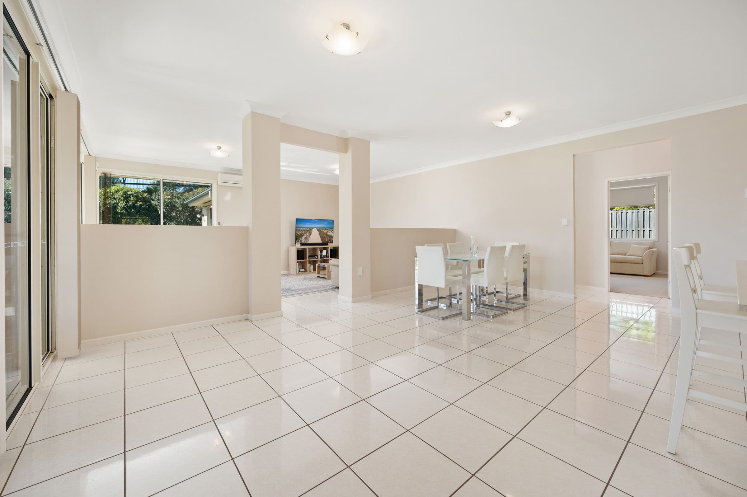8 Welumba Close, Pacific Pines QLD 4211, Pacific Pines - Thumbnail 7