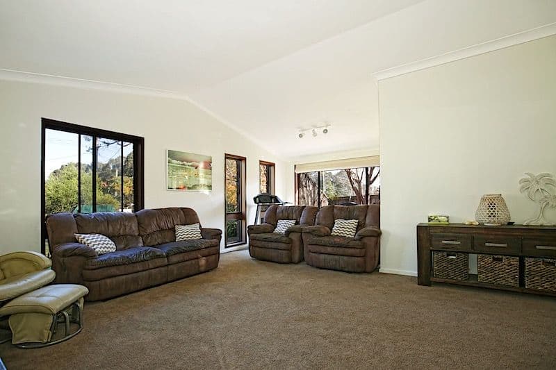 87 Hillcrest Avenue, South Nowra - Thumbnail 2