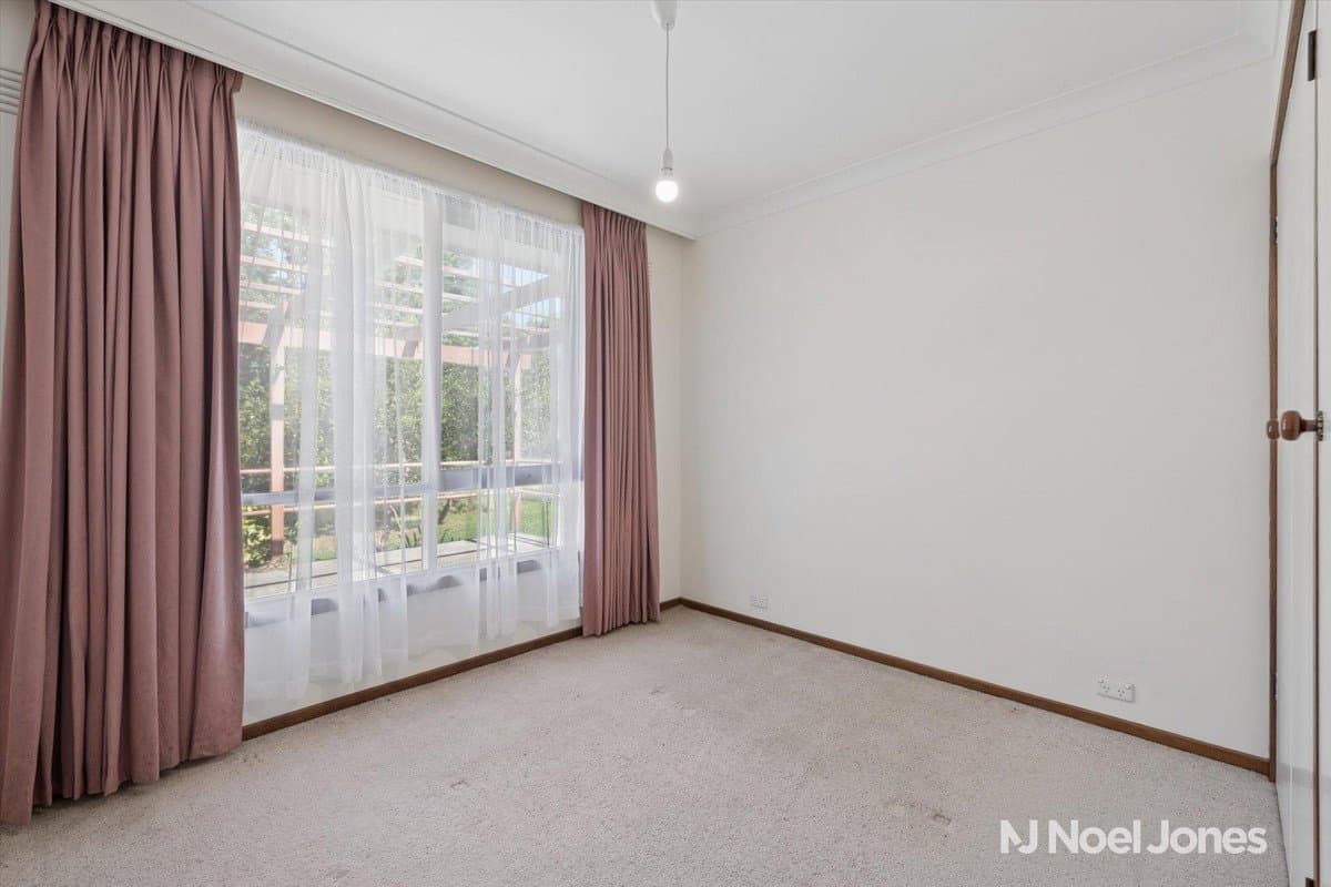 13 Paynes Road, Chirnside Park - Thumbnail 7