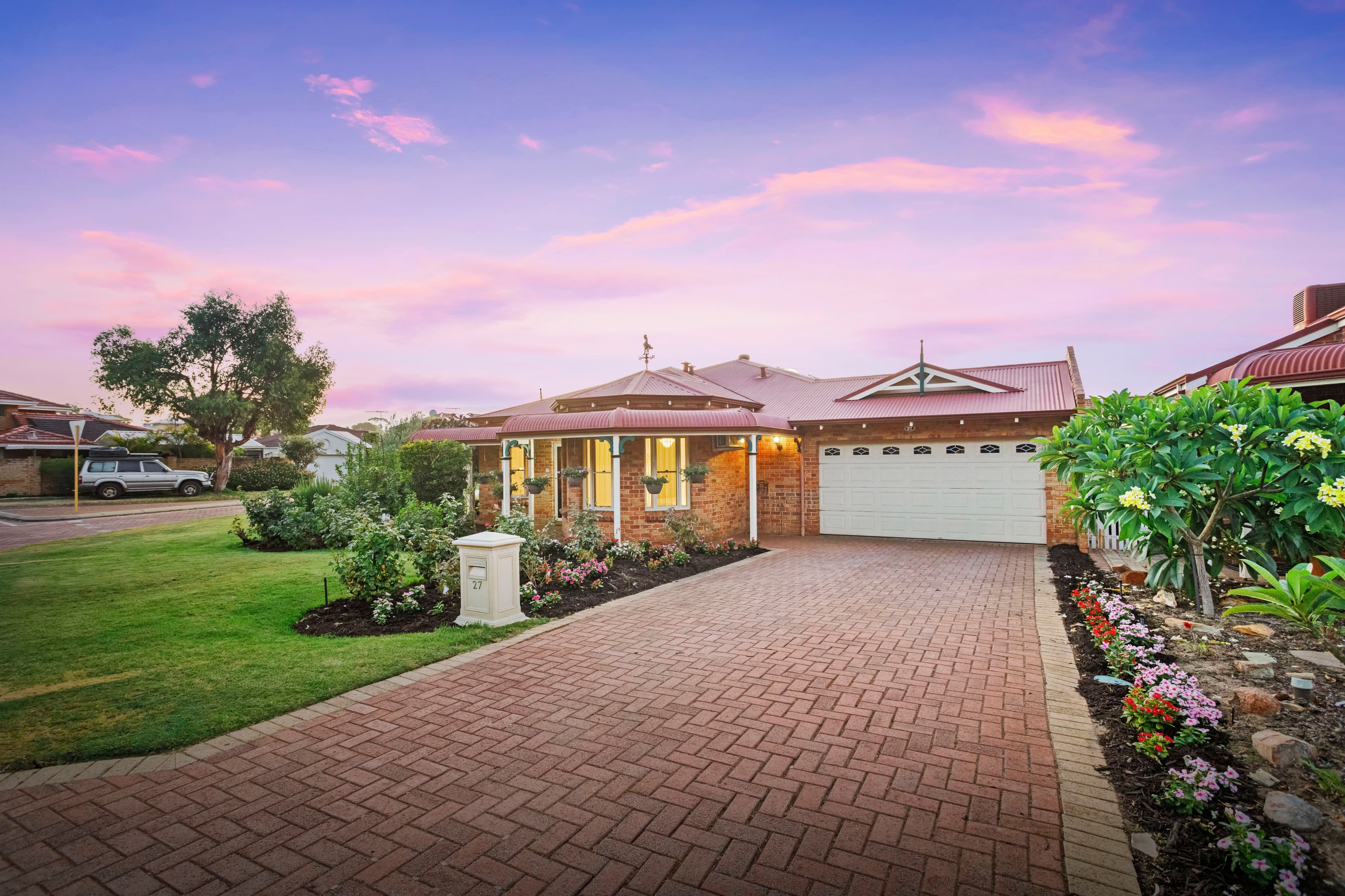 27 Gardon Rise, Gwelup WA 6018, Gwelup - Thumbnail 2