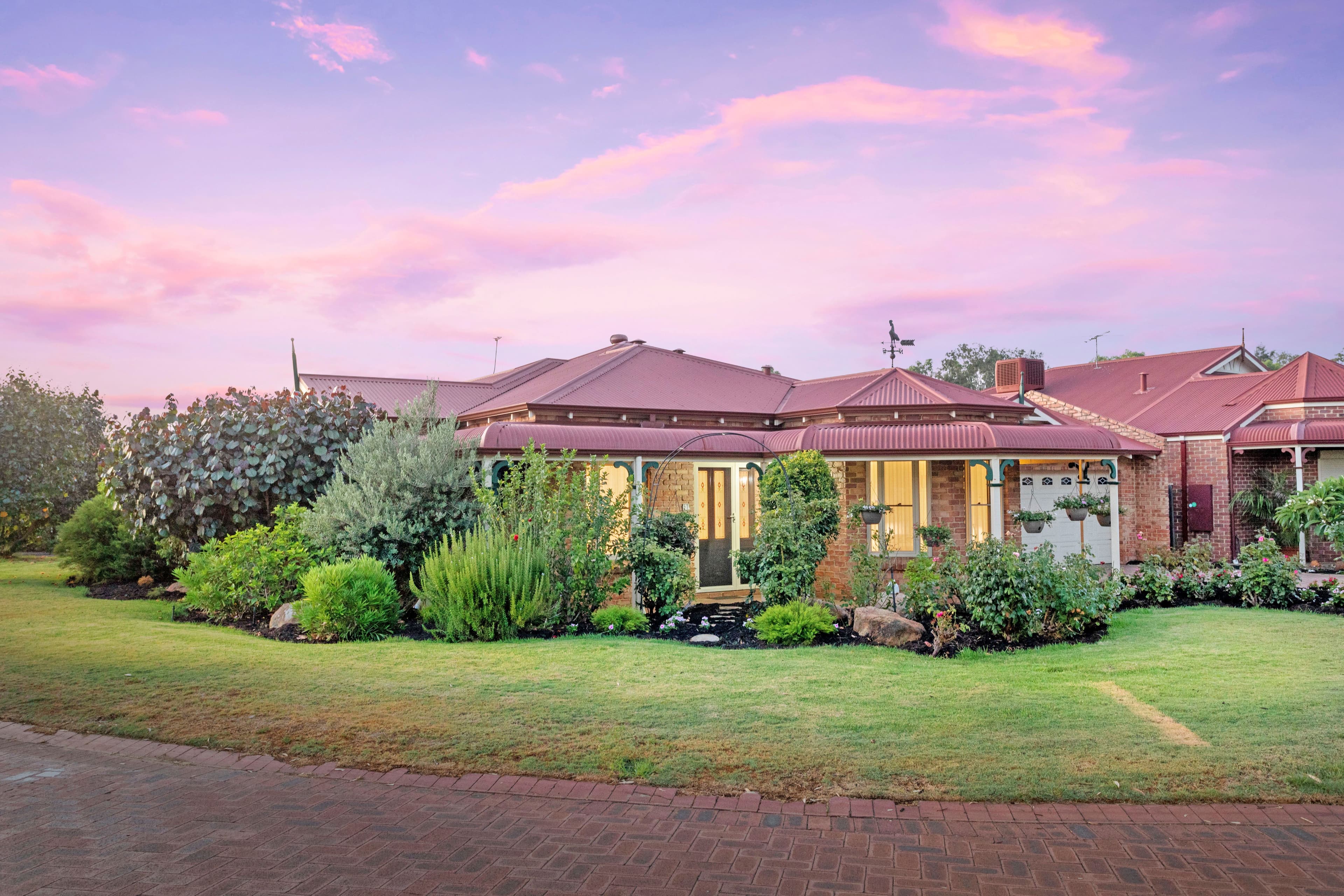 27 Gardon Rise, Gwelup WA 6018, Gwelup - Thumbnail 3