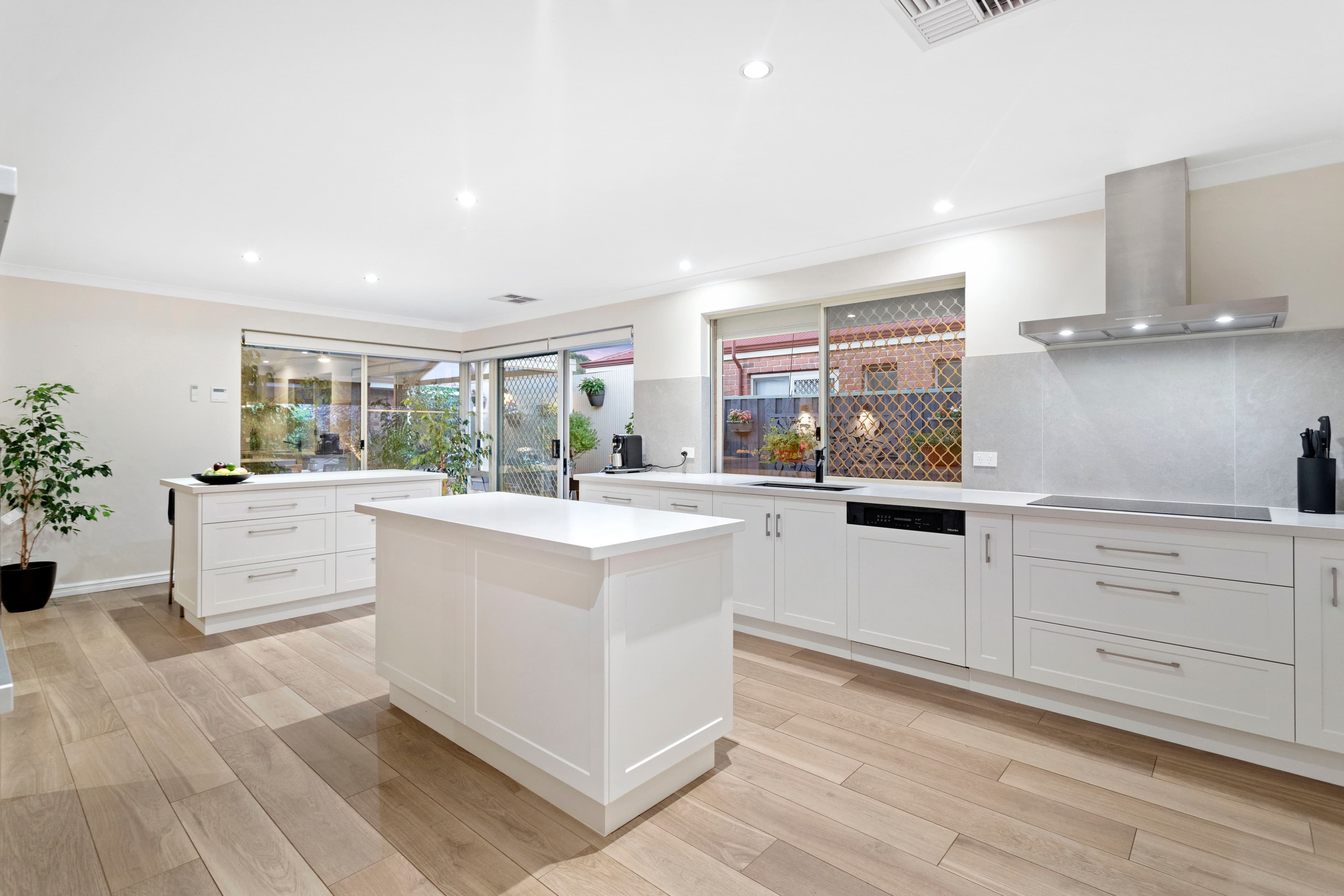 27 Gardon Rise, Gwelup WA 6018, Gwelup - Thumbnail 4
