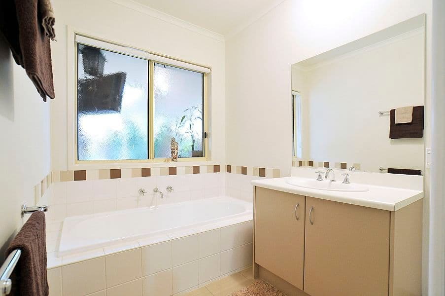 50 Bond Street, FERNTREE GULLY VIC 3156, Ferntree Gully - Thumbnail 6