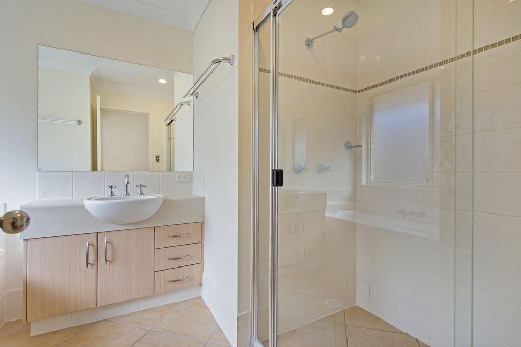 21 Melissa Street, Upper Coomera QLD 4209, Upper Coomera - Thumbnail 8