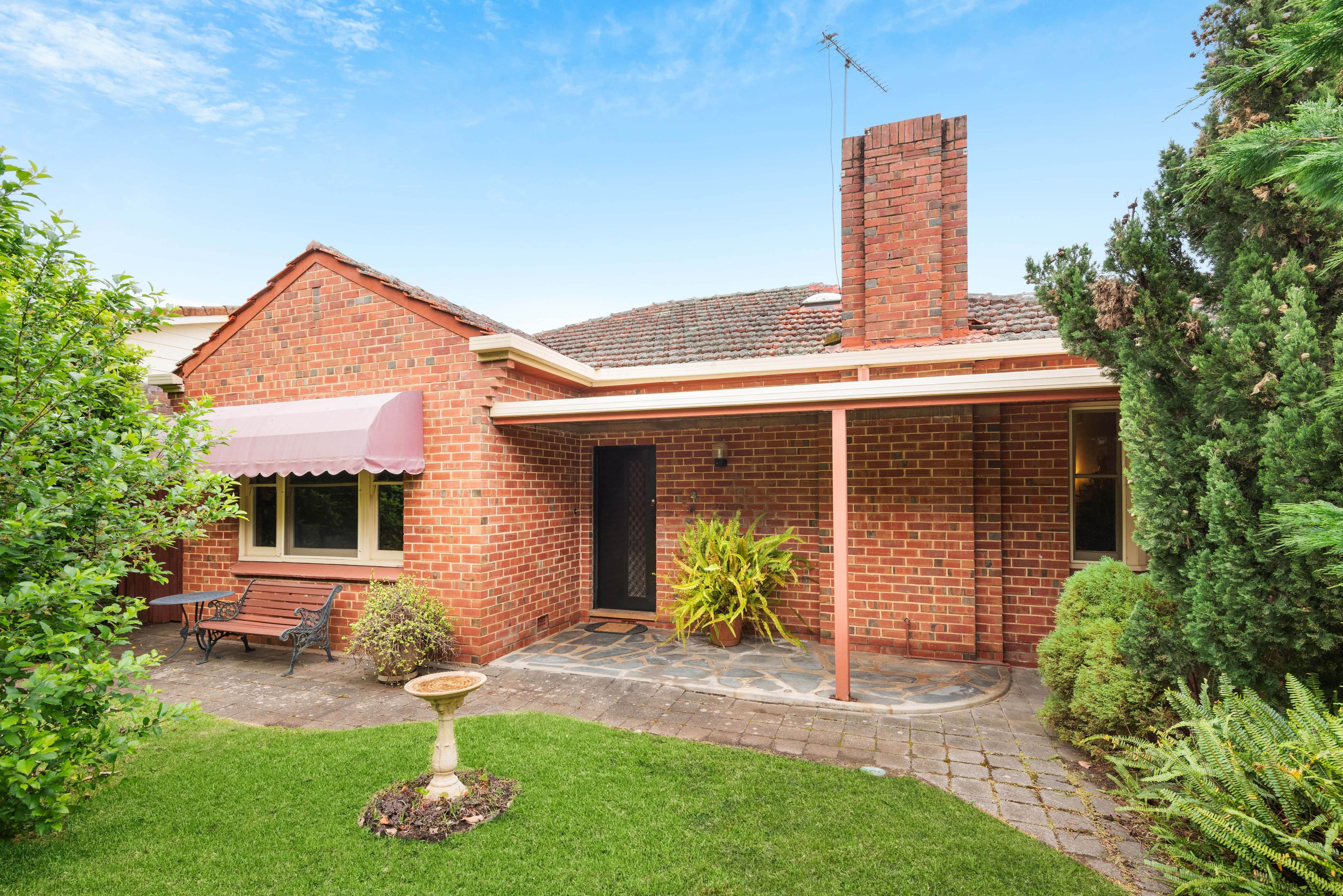 9 Sturt Place, Beaumont SA 5066, Beaumont - Image 1