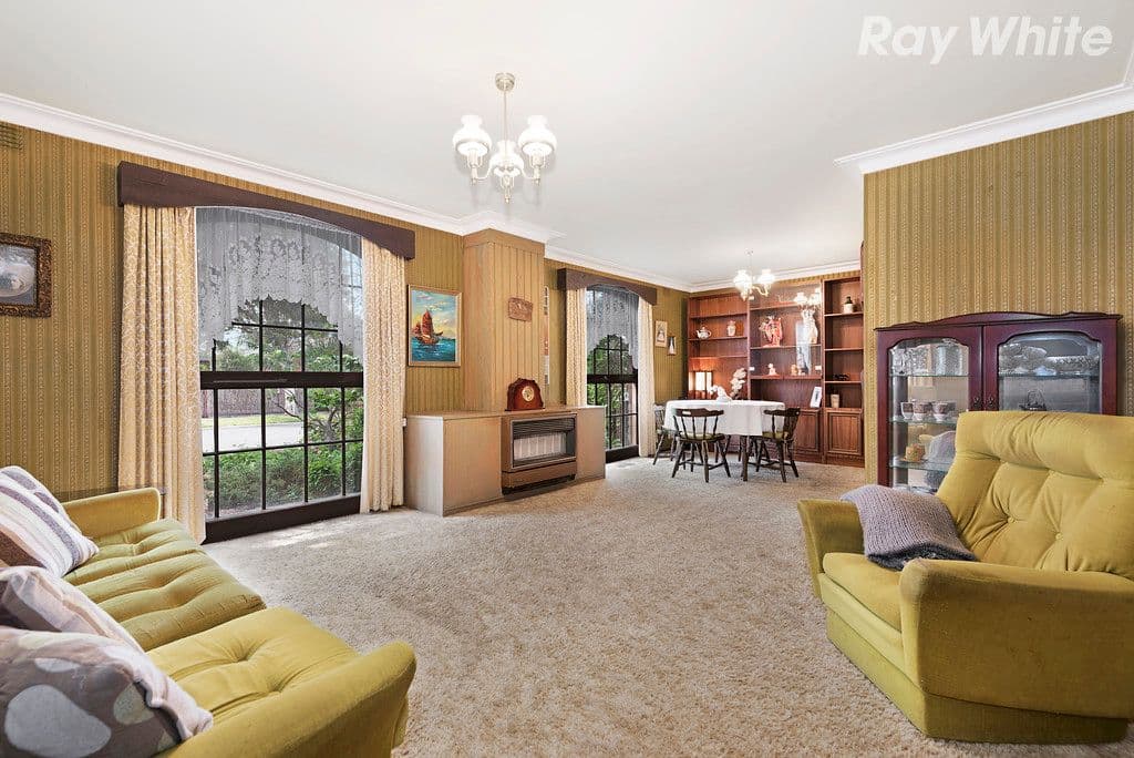 8 Jannali Drive, Dingley Village VIC 3172, Dingley Village - Thumbnail 2