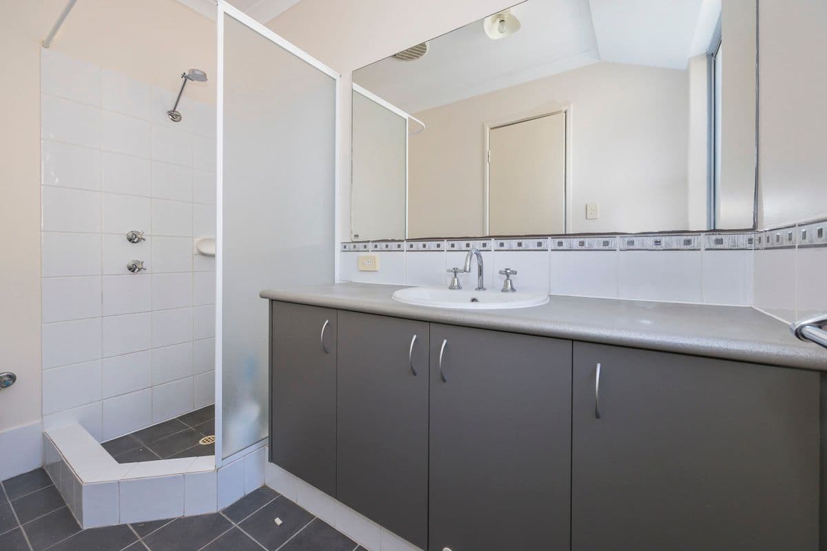 10 Ravensbourne Street, Yanchep WA 6035, Yanchep - Thumbnail 6