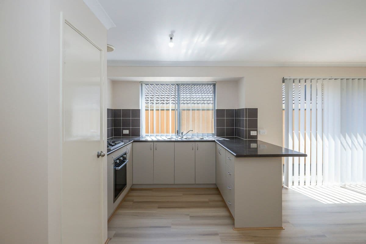 10 Ravensbourne Street, Yanchep WA 6035, Yanchep - Thumbnail 8