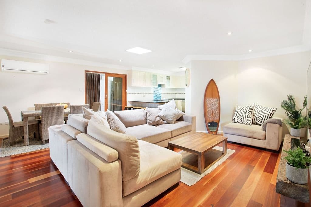 34 Allambi Avenue, Broadbeach Waters QLD 4218, Broadbeach Waters - Thumbnail 2