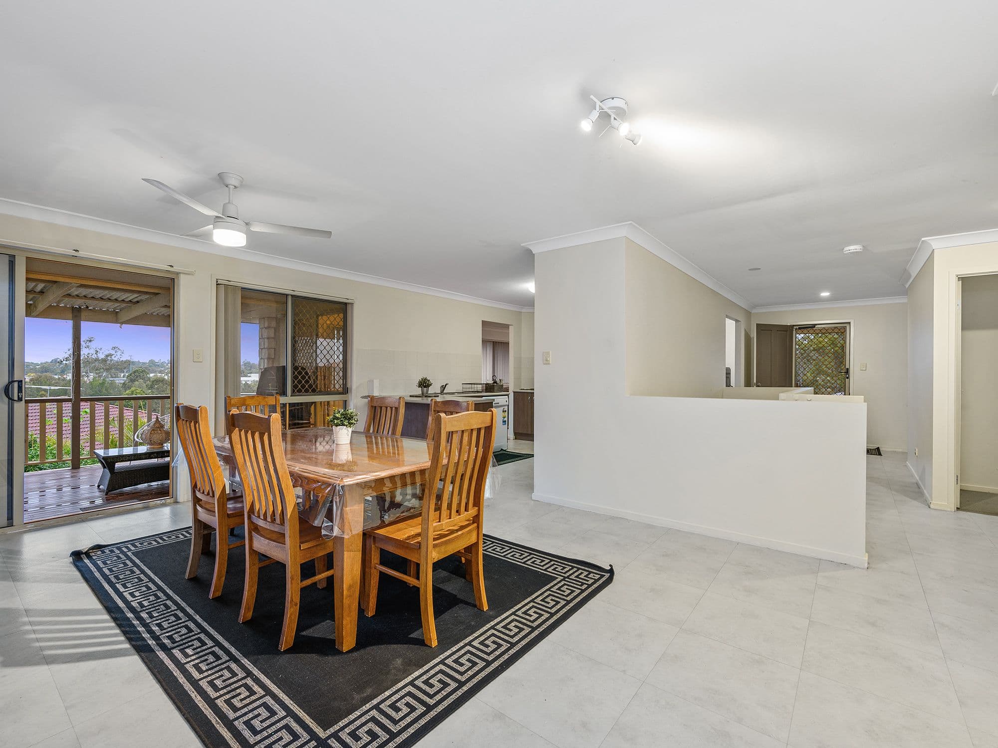 25 Zuleikha Drive, Underwood QLD 4119, Underwood - Thumbnail 4