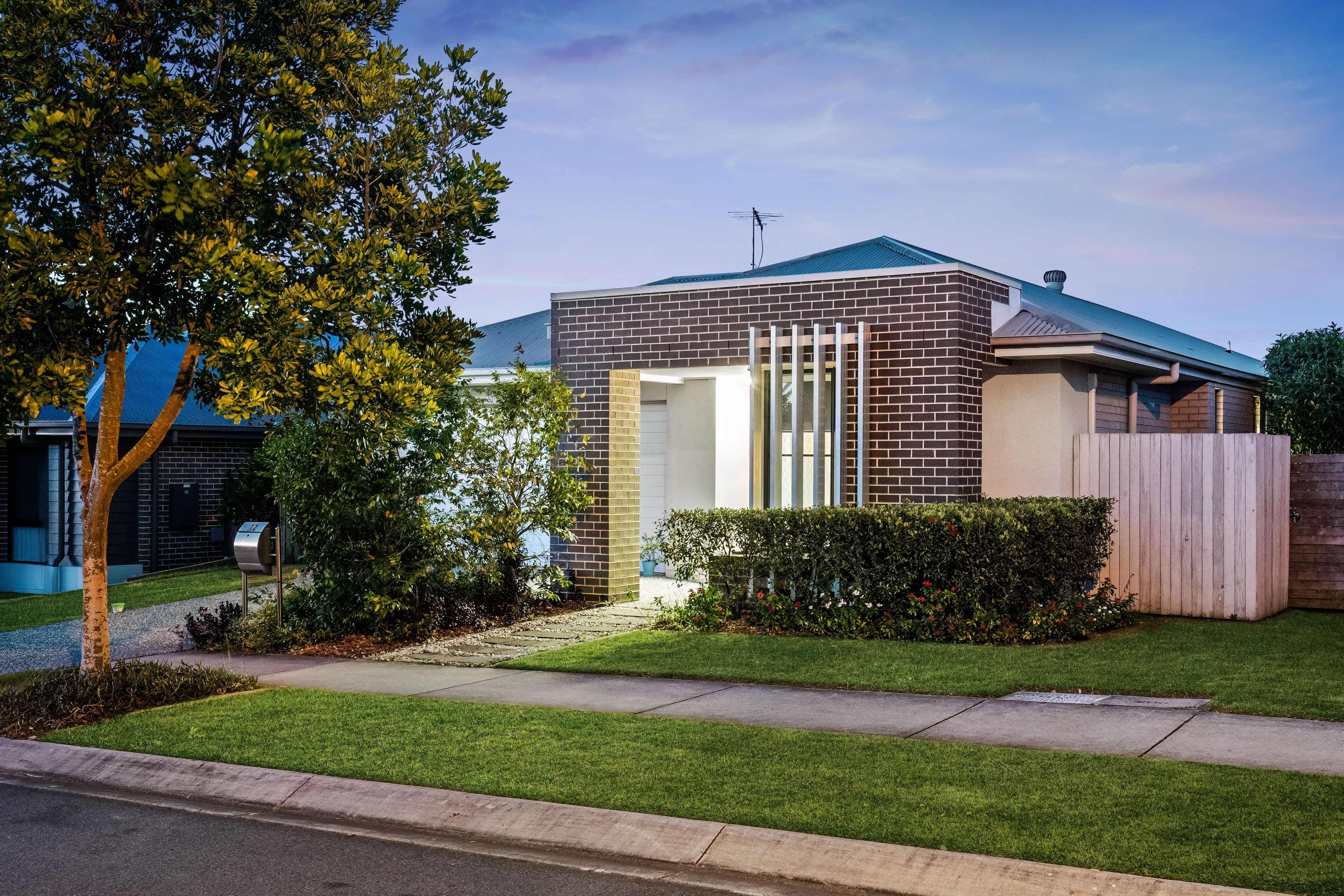 12 Barrams Road, South Ripley QLD 4306, South Ripley - Thumbnail 2