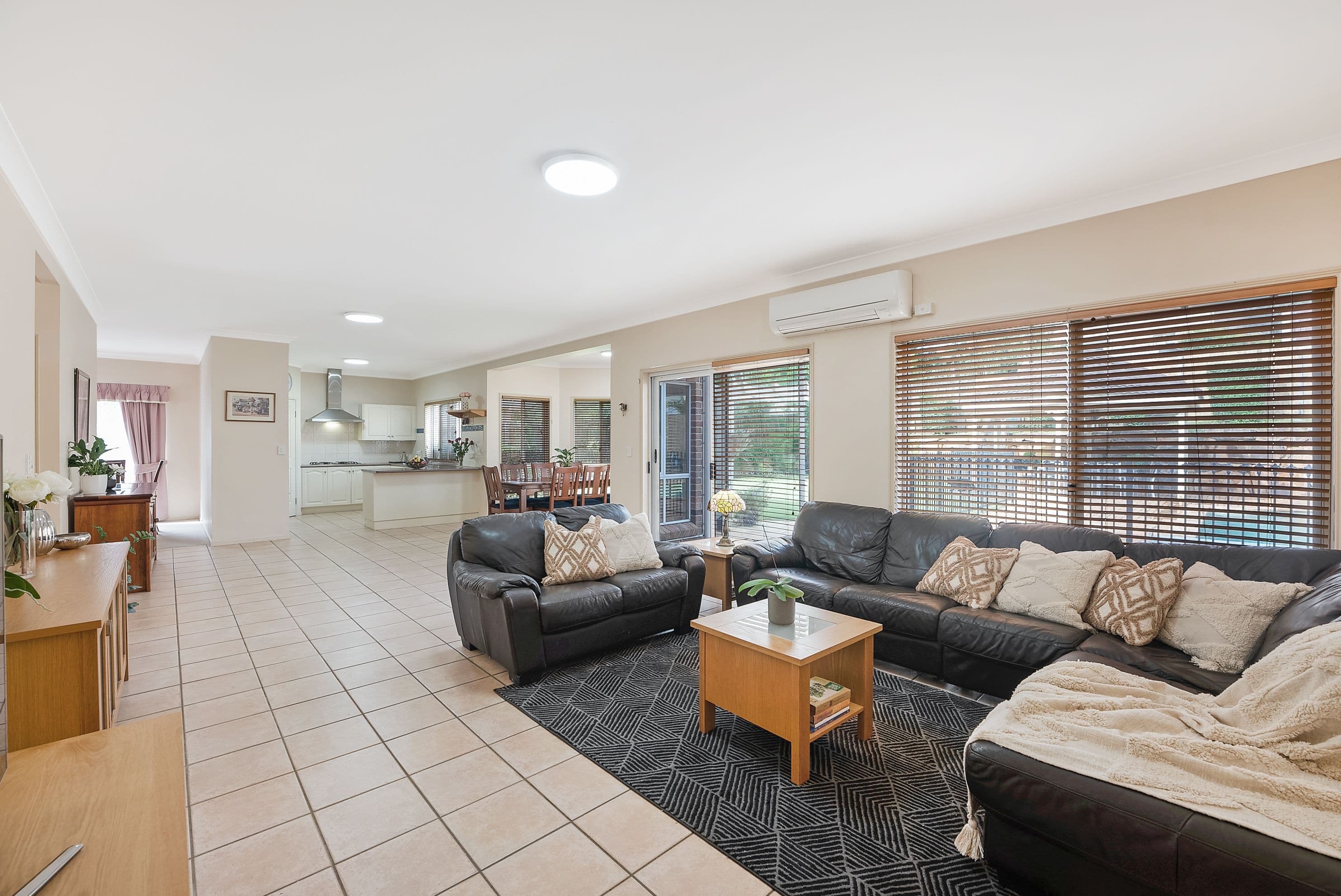 112 Bangalow Street, Bridgeman Downs QLD 4035, Bridgeman Downs - Thumbnail 5