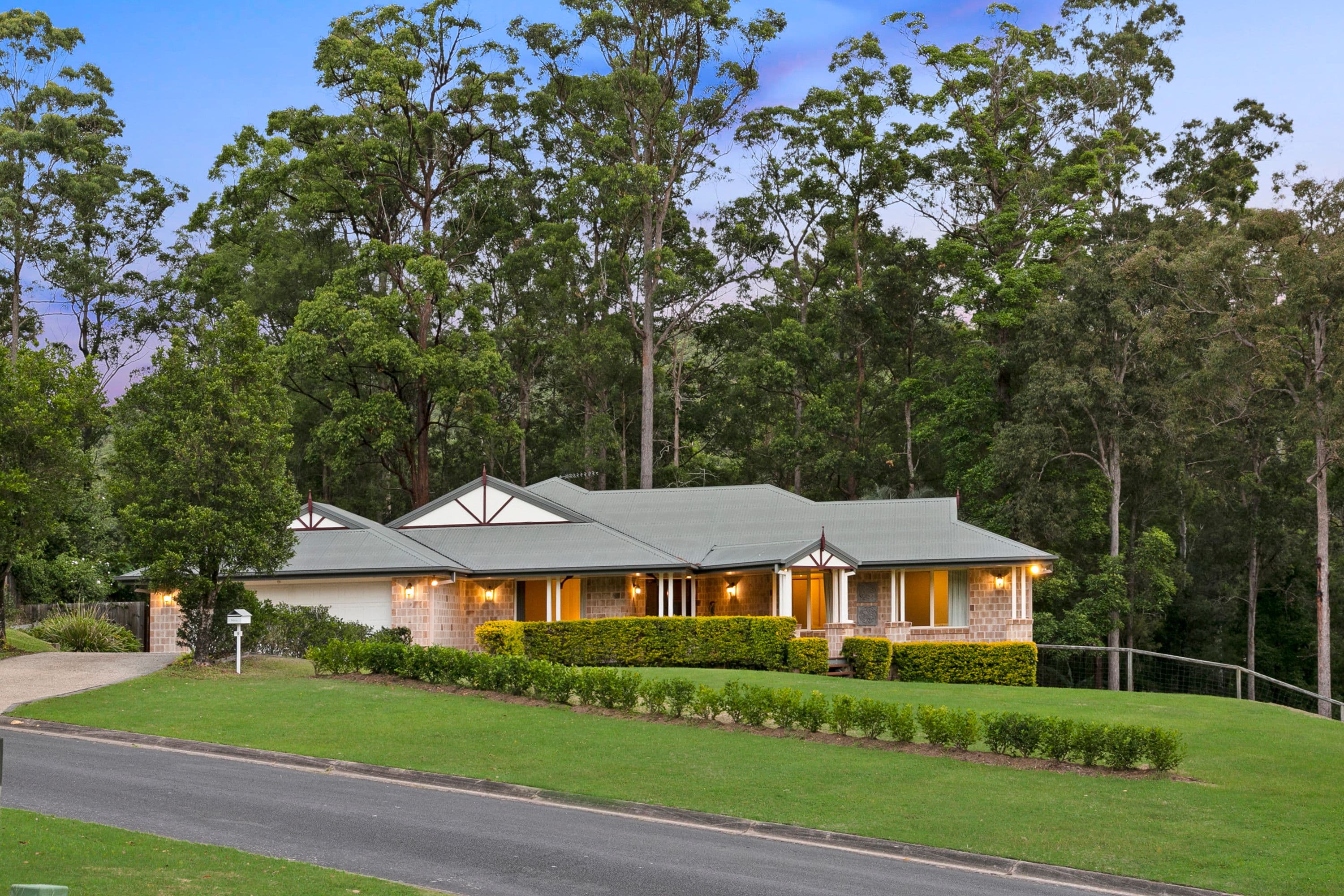 9 Lomatia Court, Bonogin QLD 4213, Bonogin - Thumbnail 2