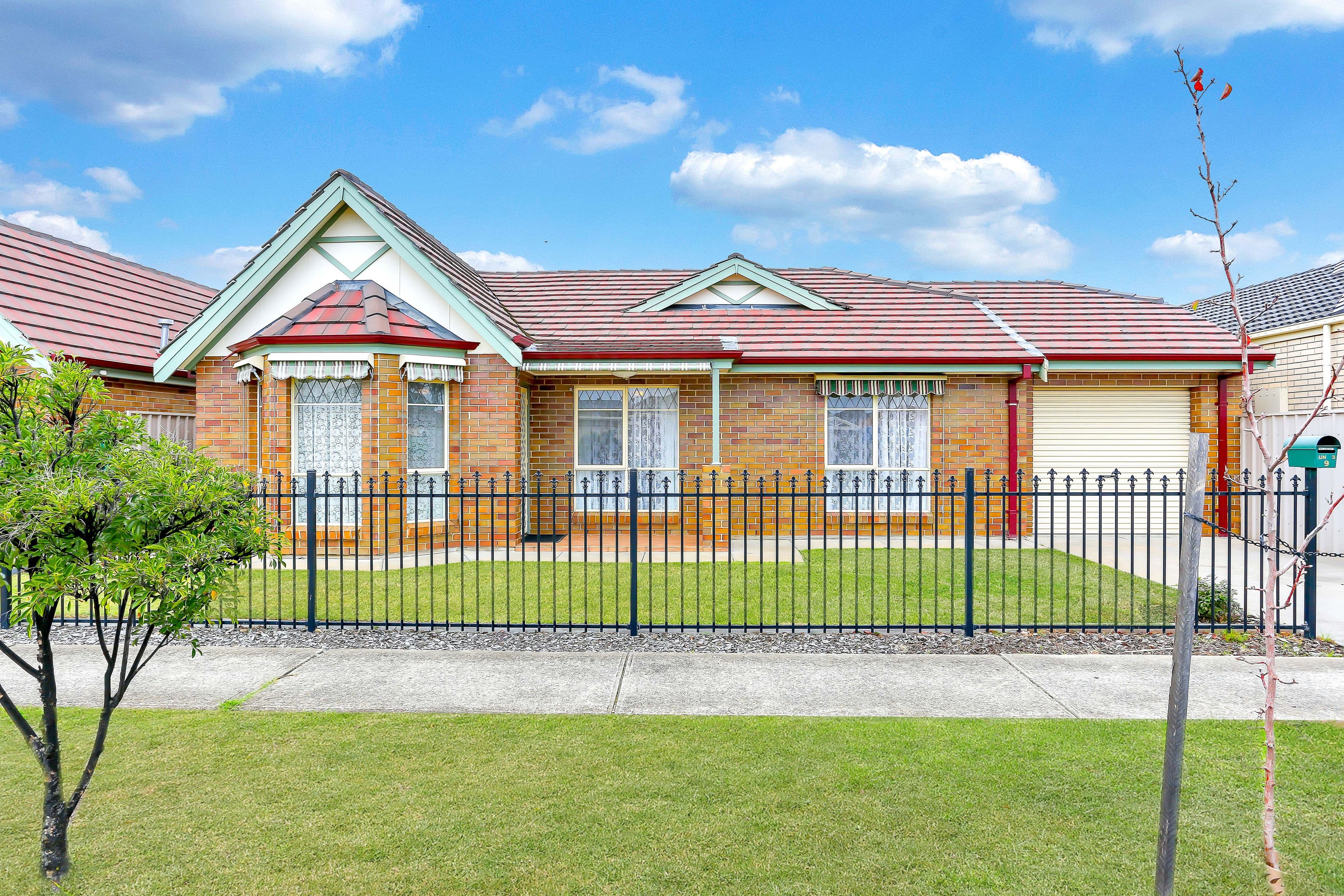 9 View Ave (fronting Golfers Ave), Seaton SA 5023, Seaton - Image 1