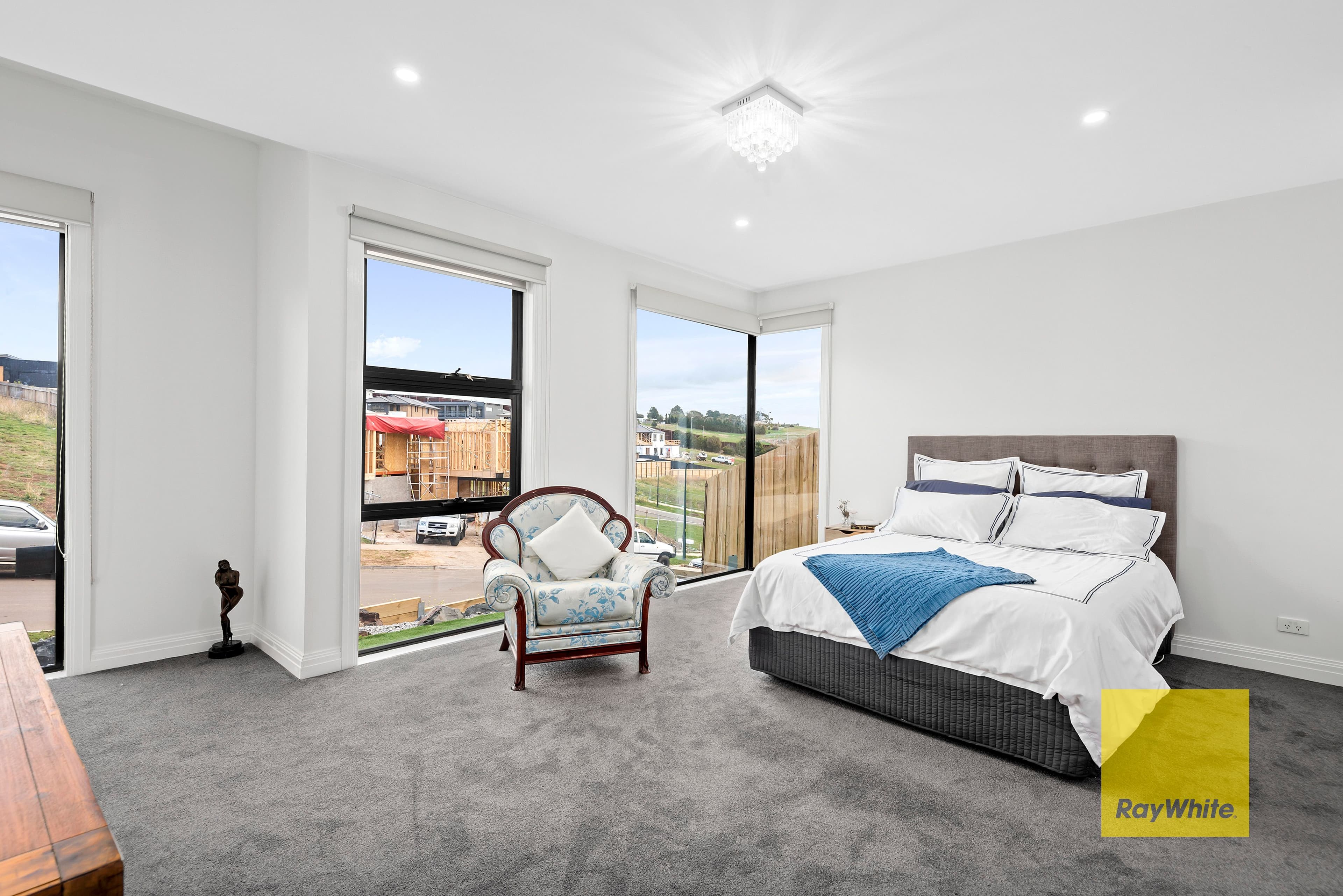 82 Highland Way, Highton VIC 3216, Highton - Thumbnail 4