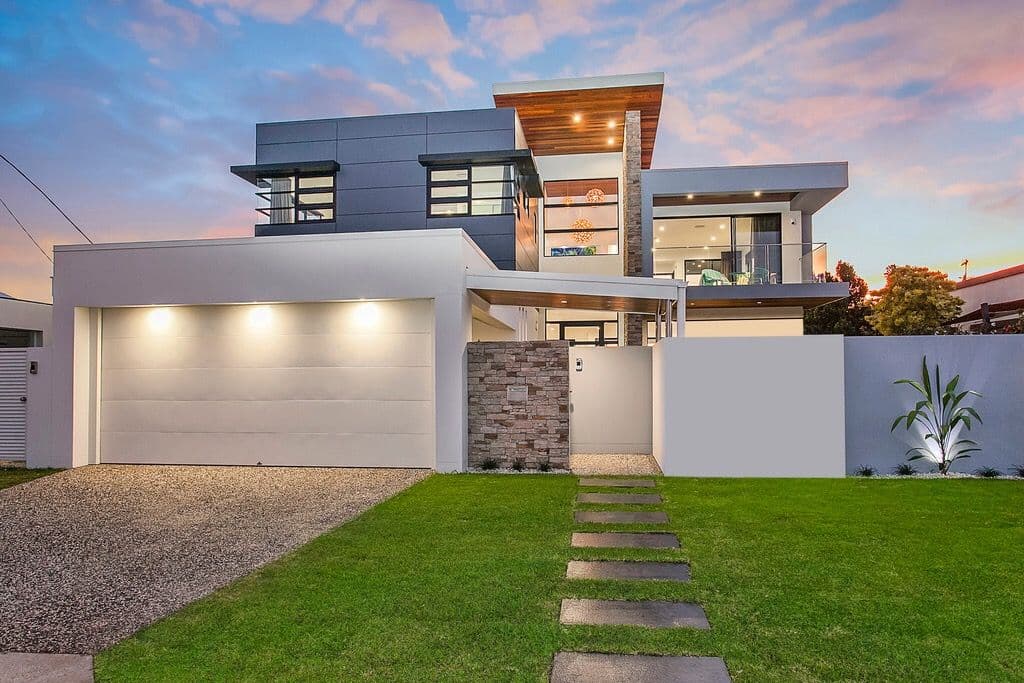 31 Sunshine Boulevard, Broadbeach Waters QLD 4218, Broadbeach Waters - Image 1