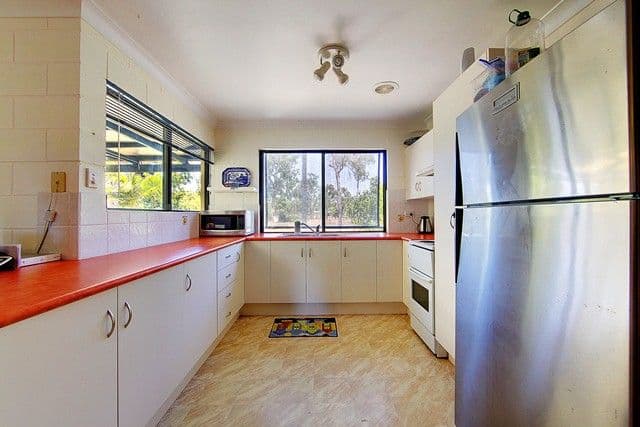 27 Blue Mountain Drive, BLUEWATER PARK QLD 4818, Bluewater Park - Thumbnail 5
