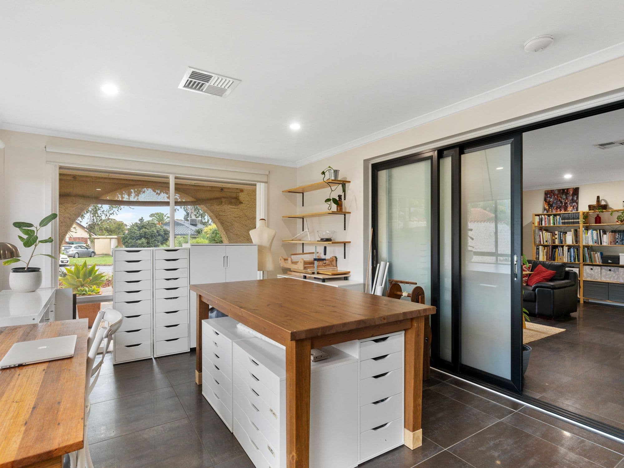 9 Jennifer Drive, Happy Valley SA 5159, Happy Valley - Thumbnail 4