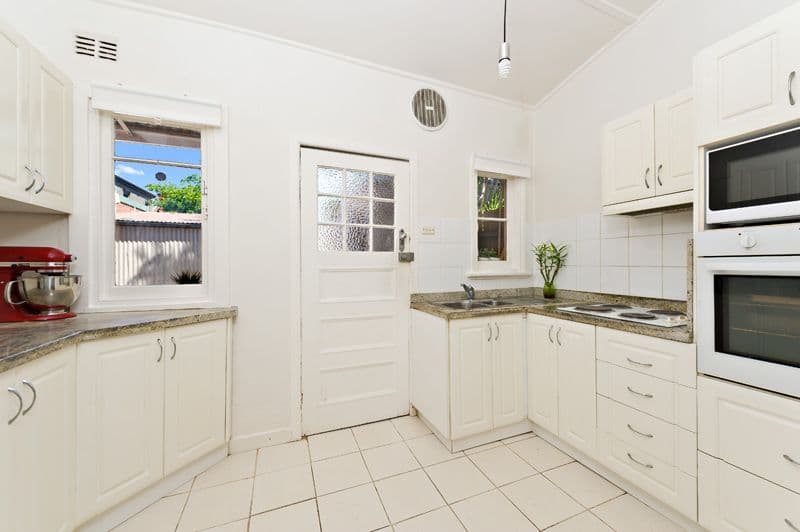109 Edgeware Road, Enmore - Thumbnail 4